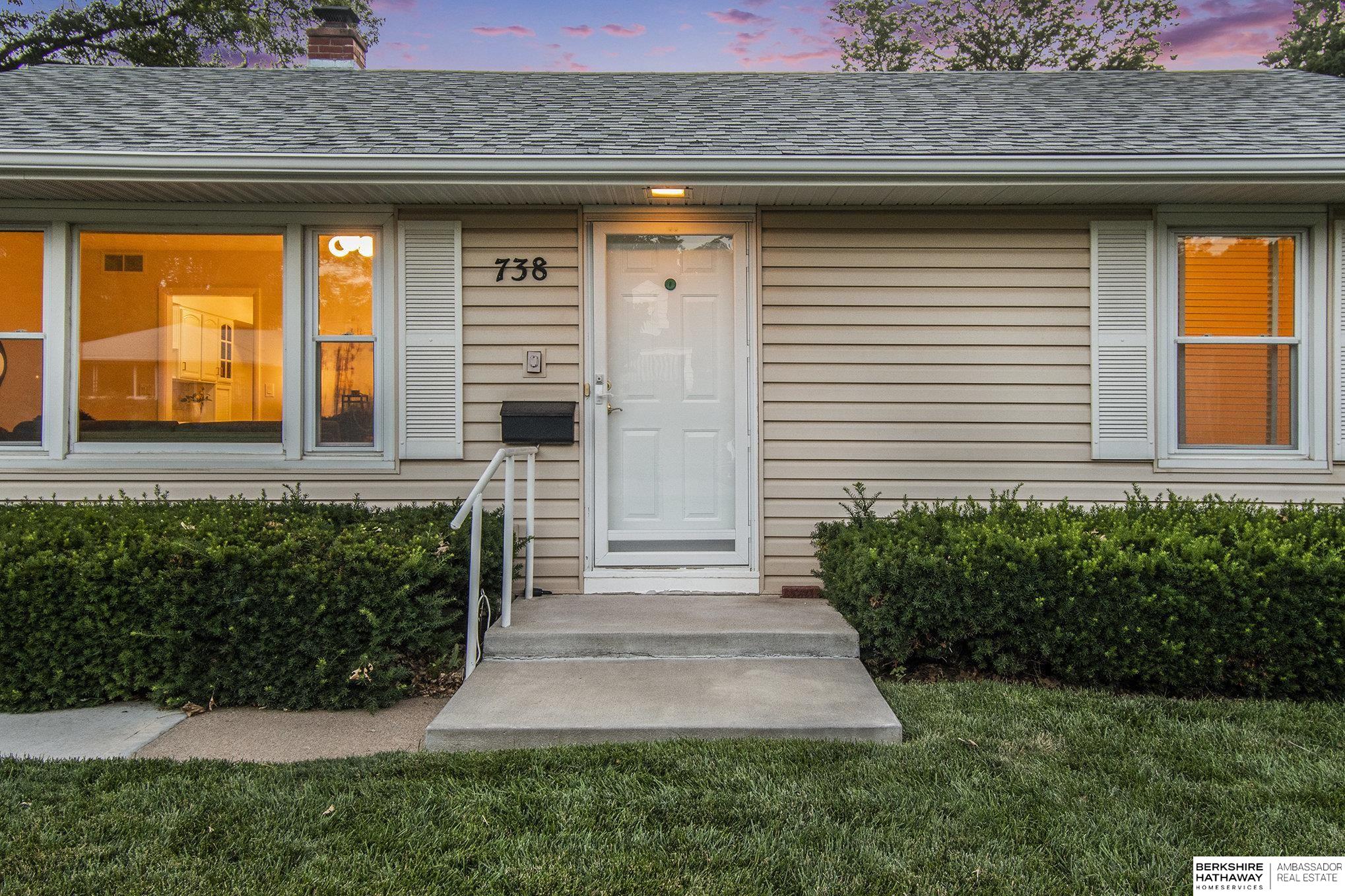 738 N 76th Street