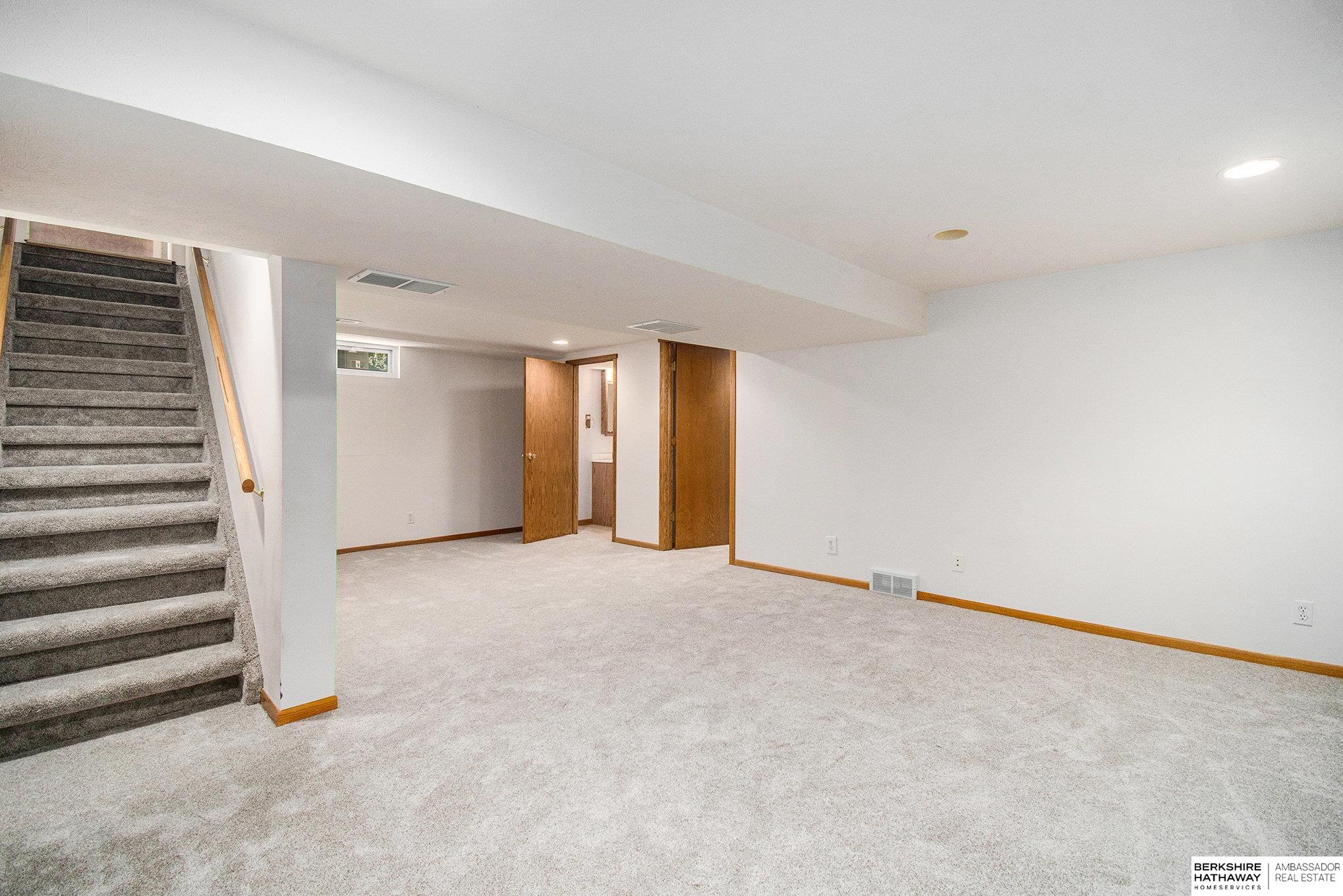 738 N 76th Street