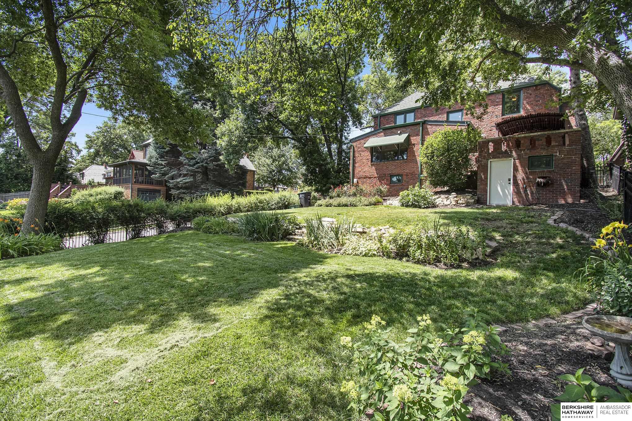 2503 N 55th Street