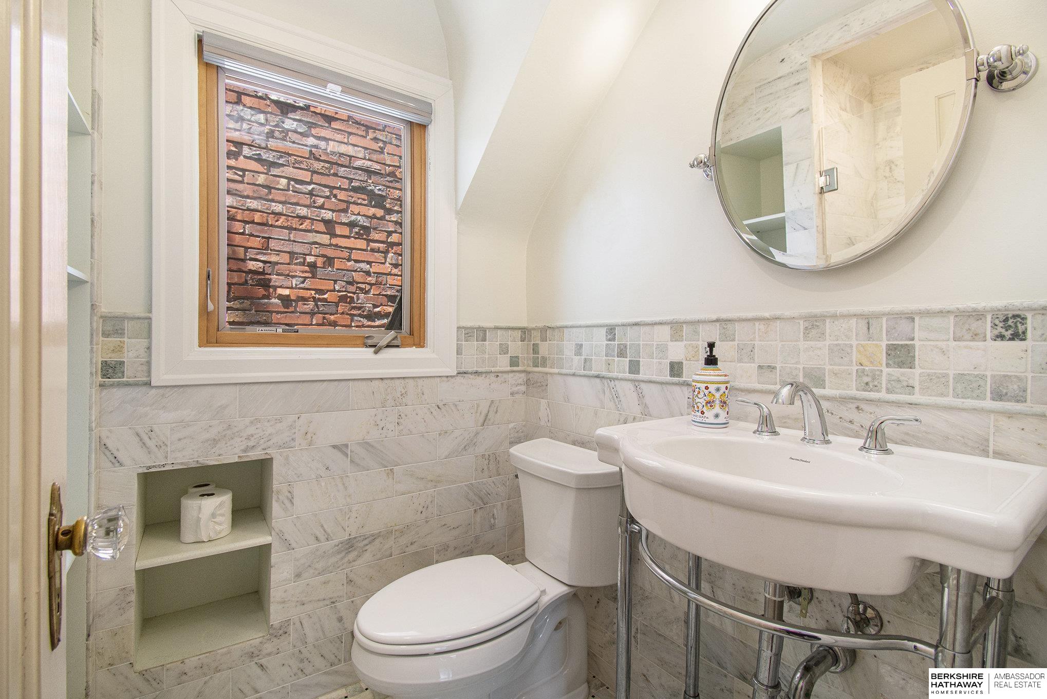 2503 N 55th Street