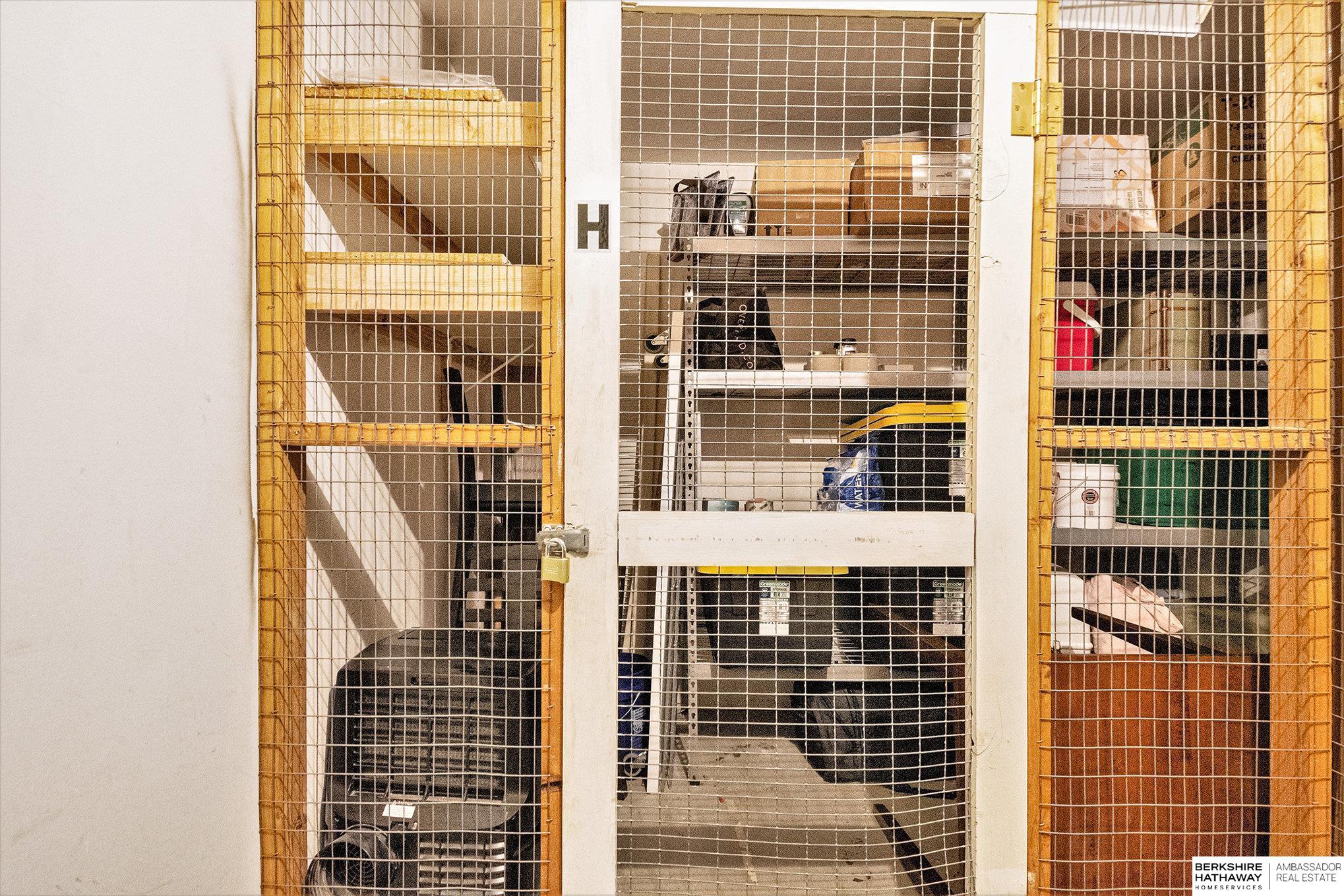 3000 Farnam Street # 6H