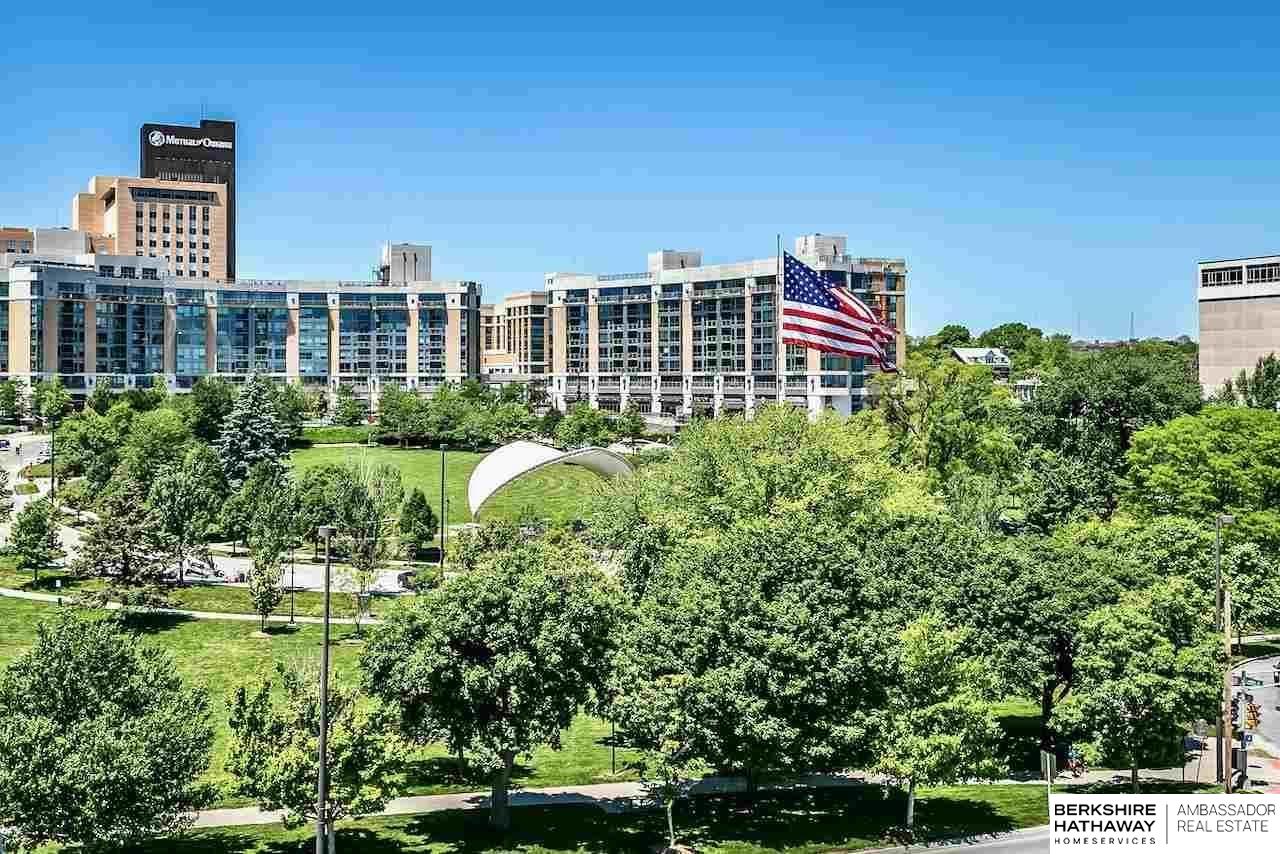 3000 Farnam Street # 6H