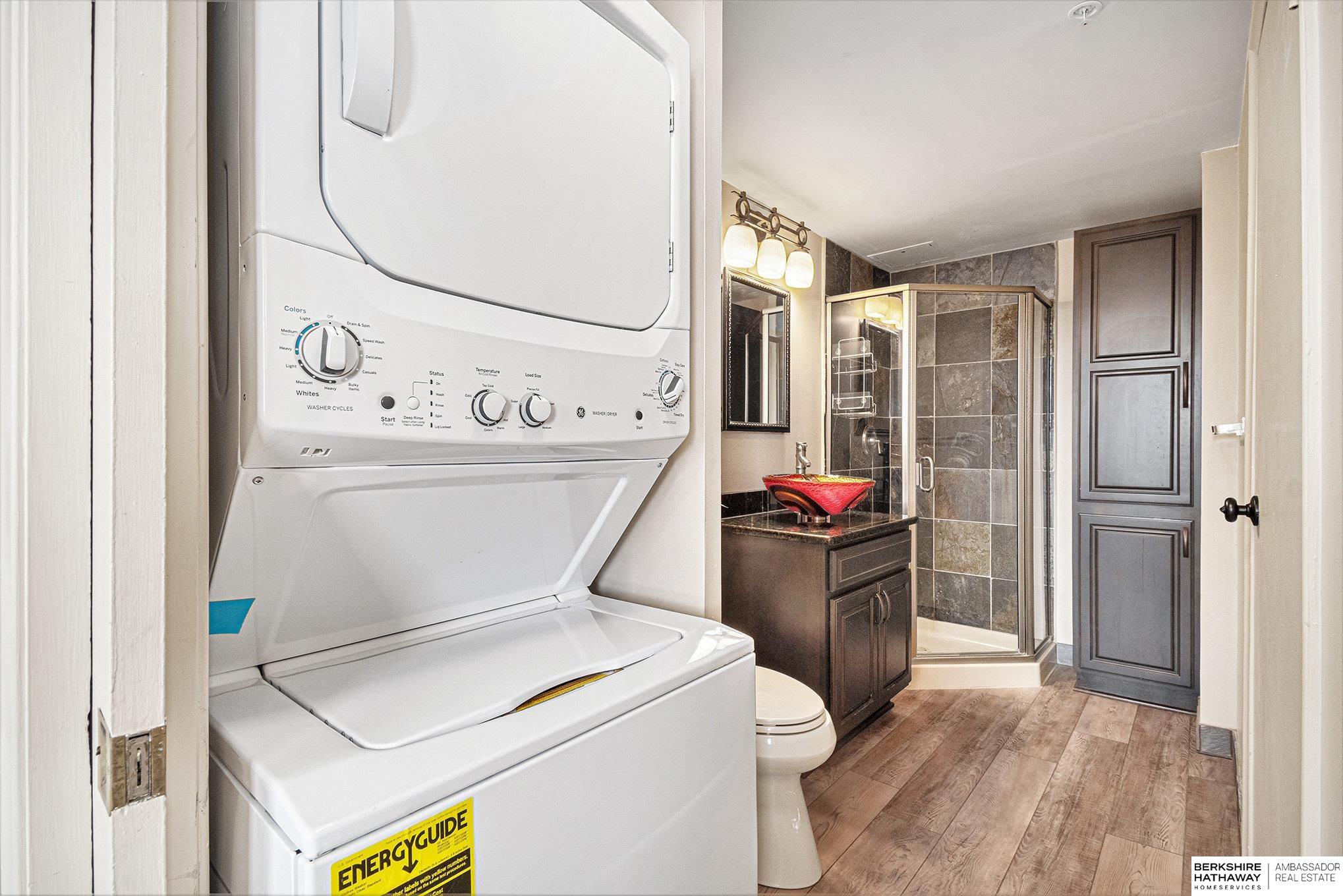 3000 Farnam Street # 6H