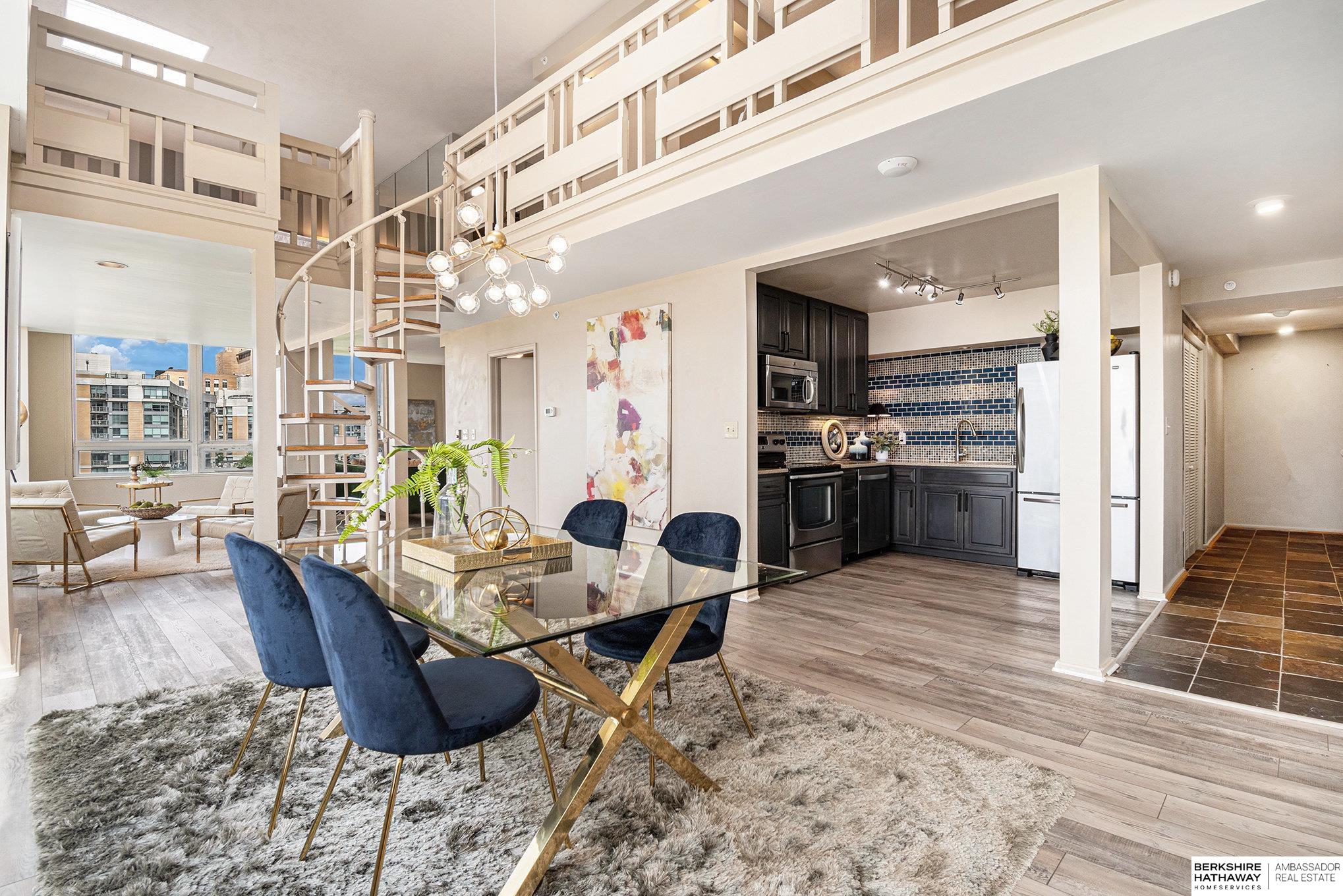 3000 Farnam Street # 6H