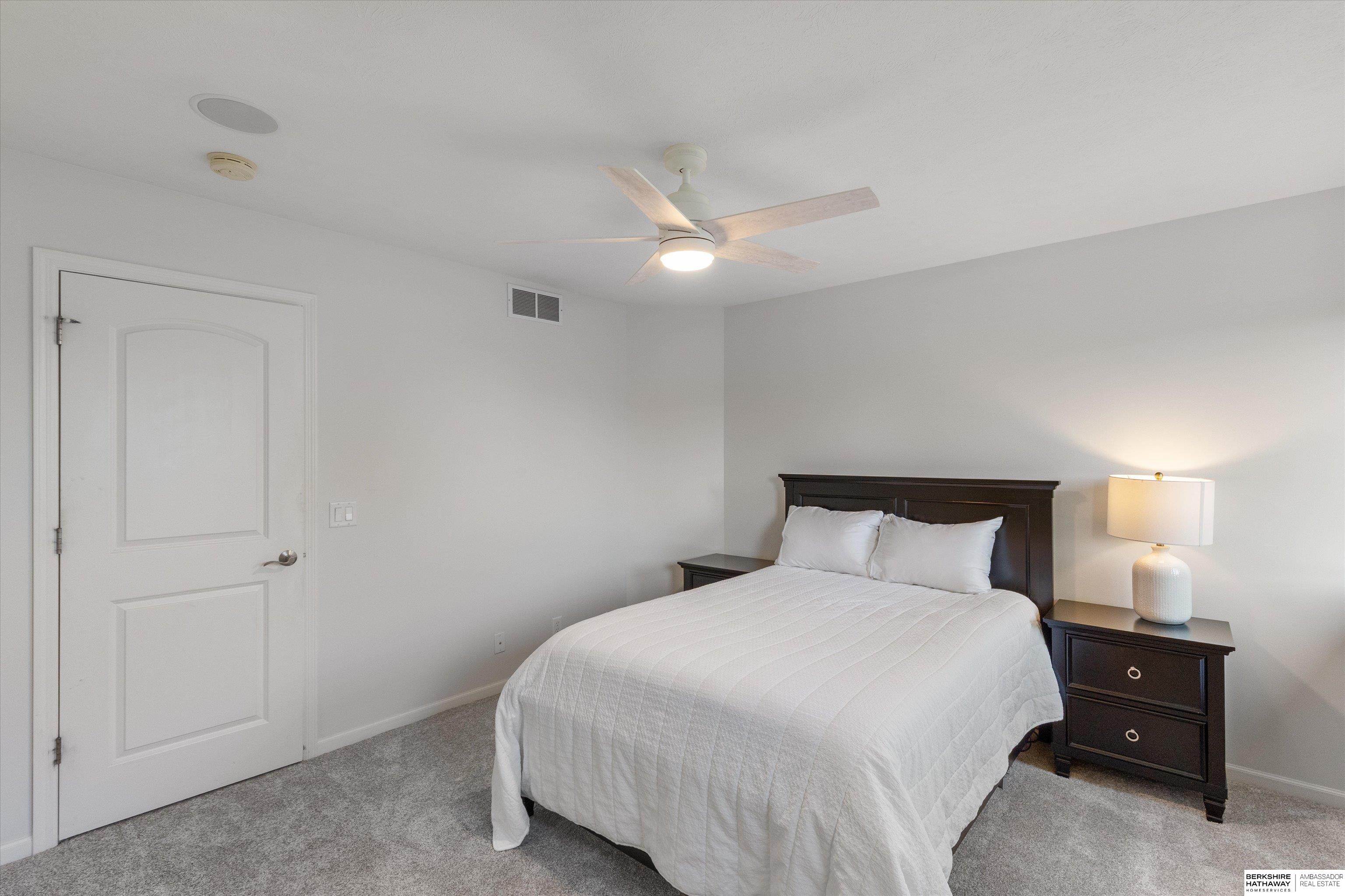 18107 Leavenworth Street