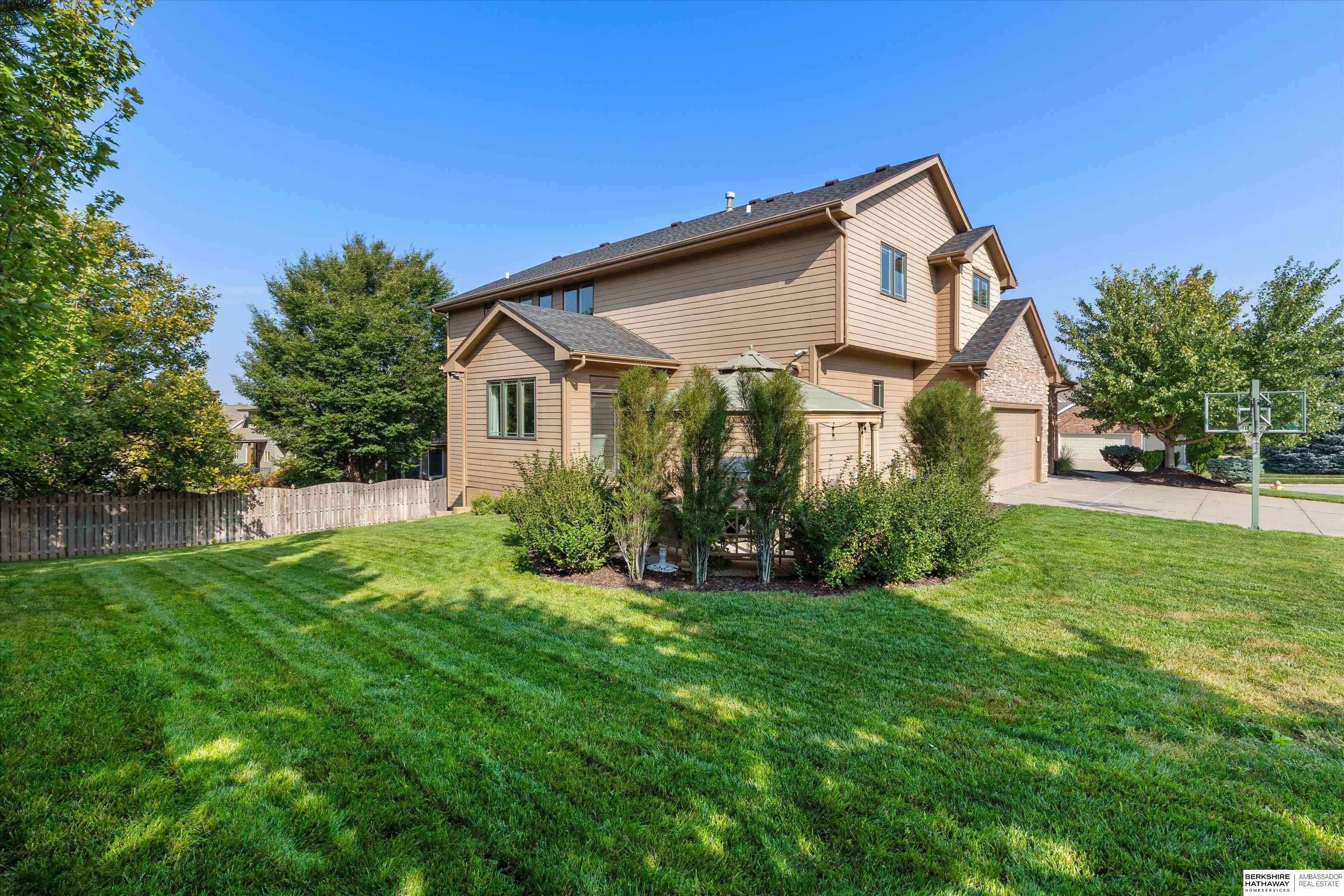 18107 Leavenworth Street