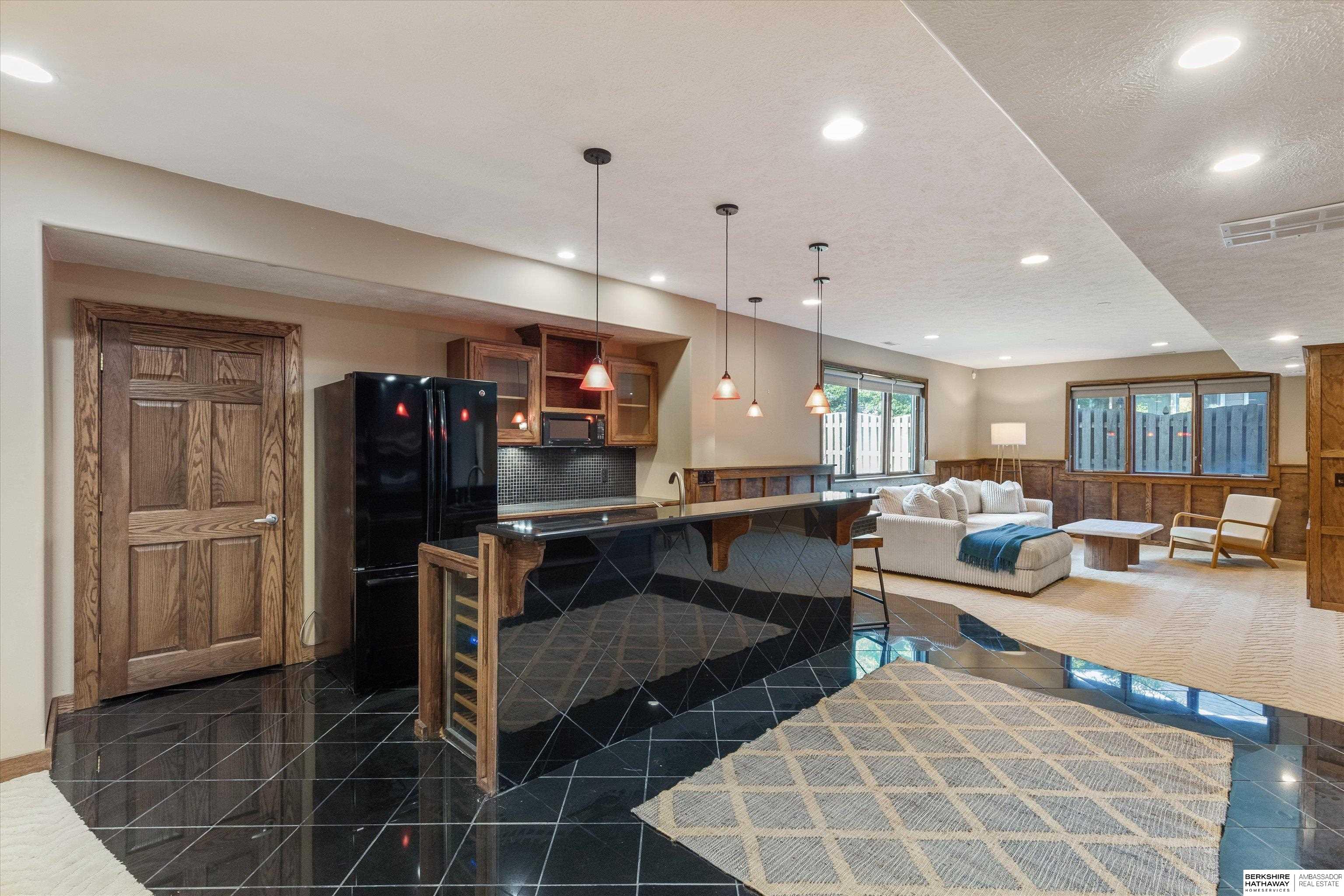 18107 Leavenworth Street