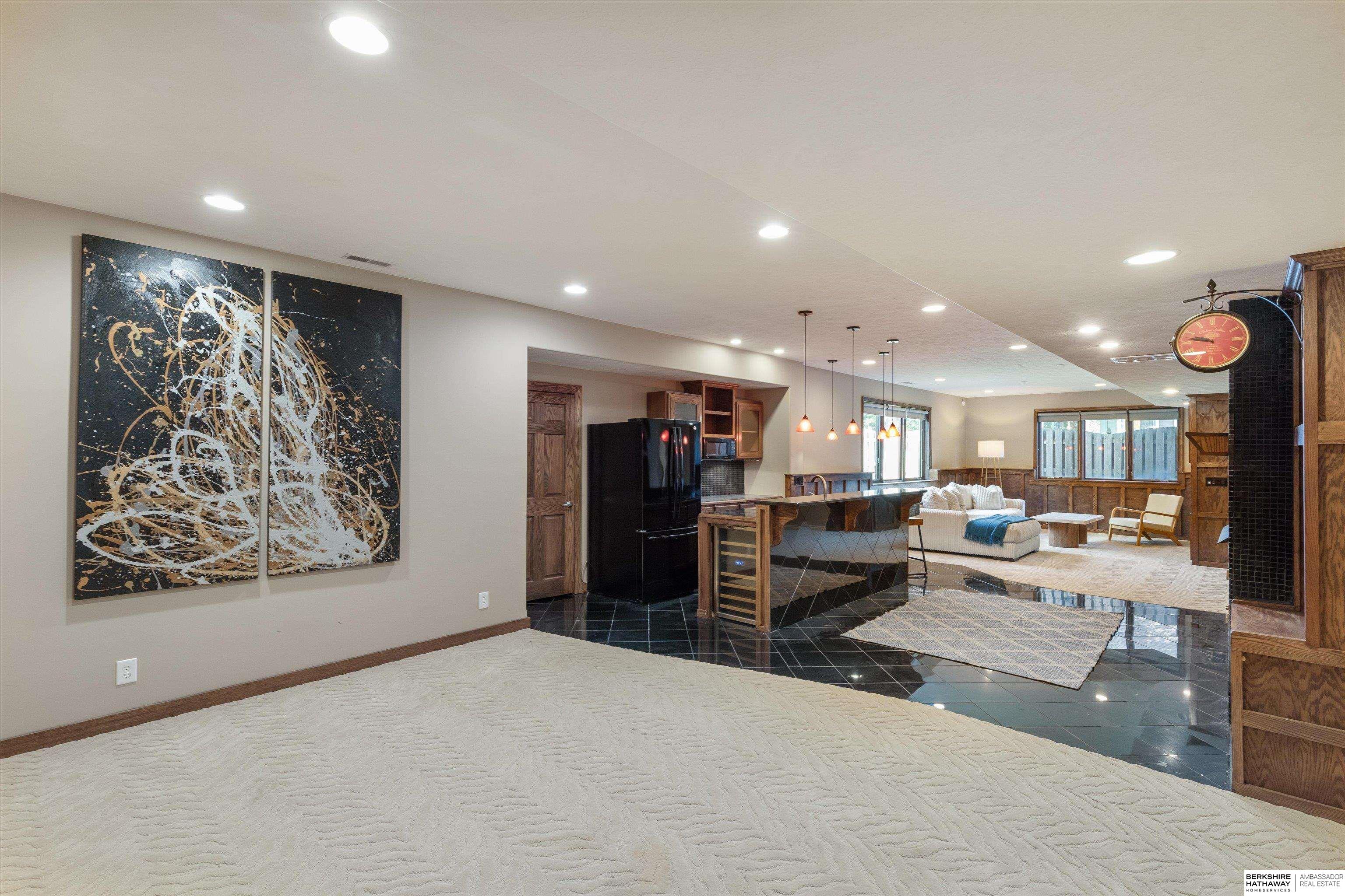 18107 Leavenworth Street