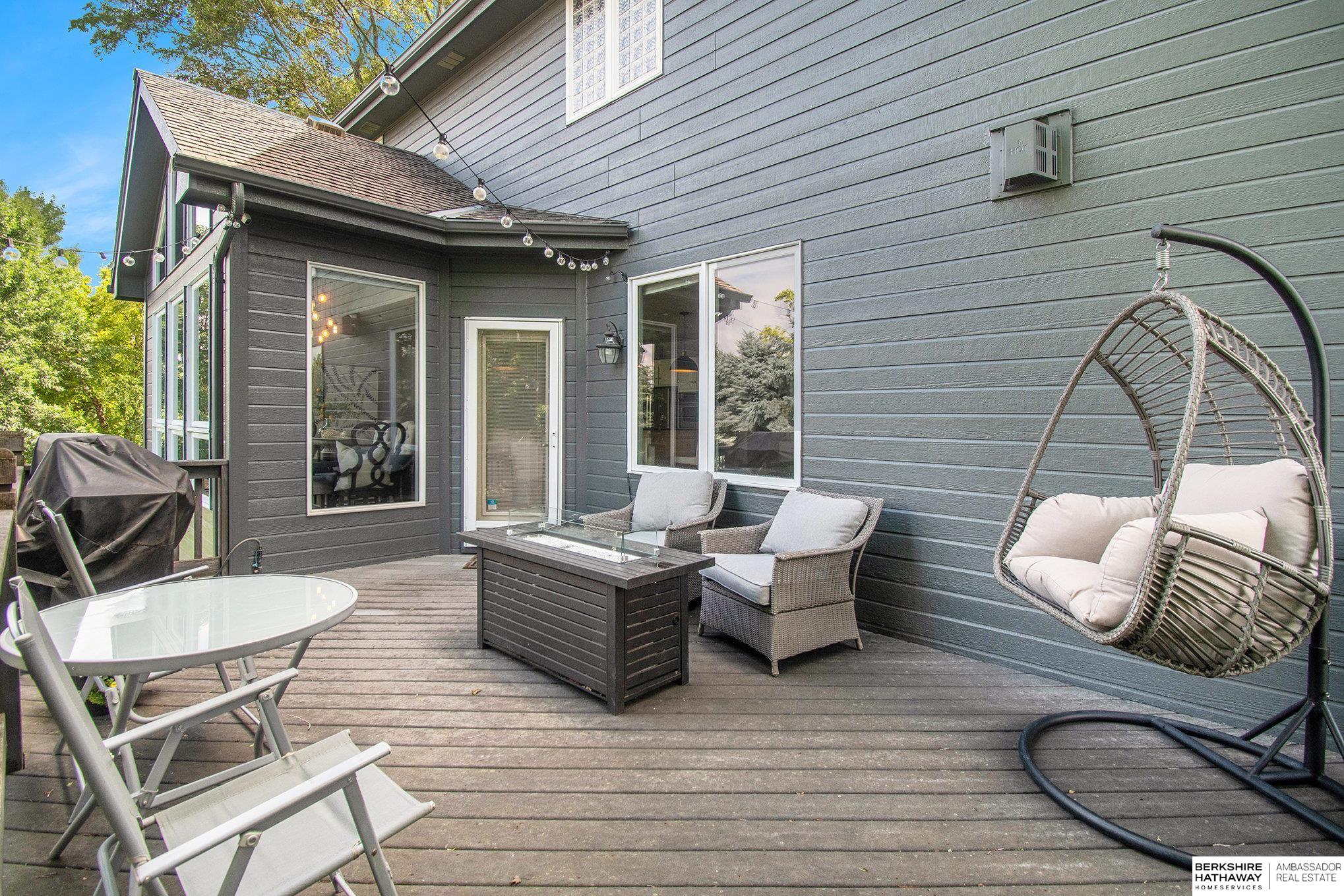 816 S 180th Avenue