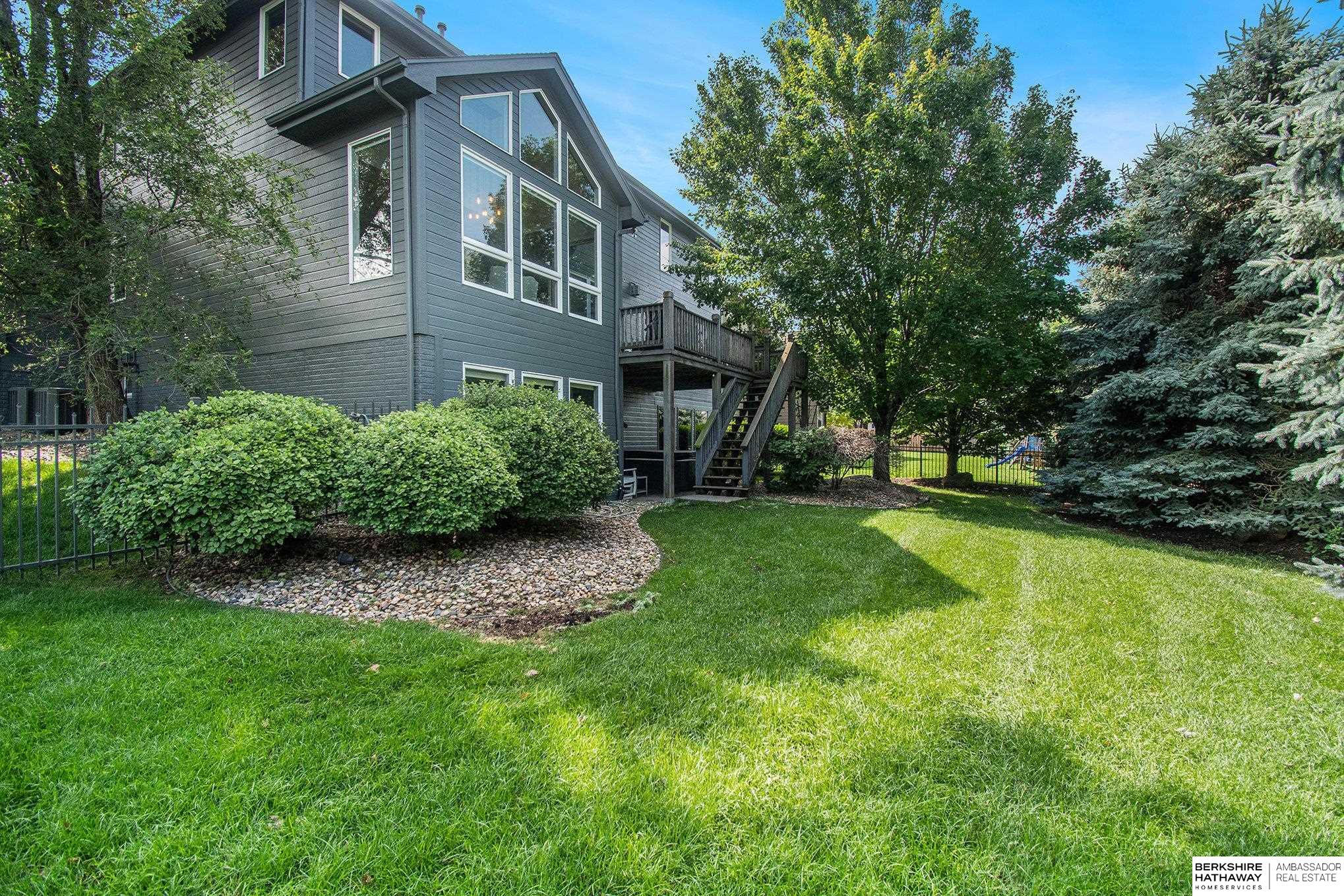 816 S 180th Avenue