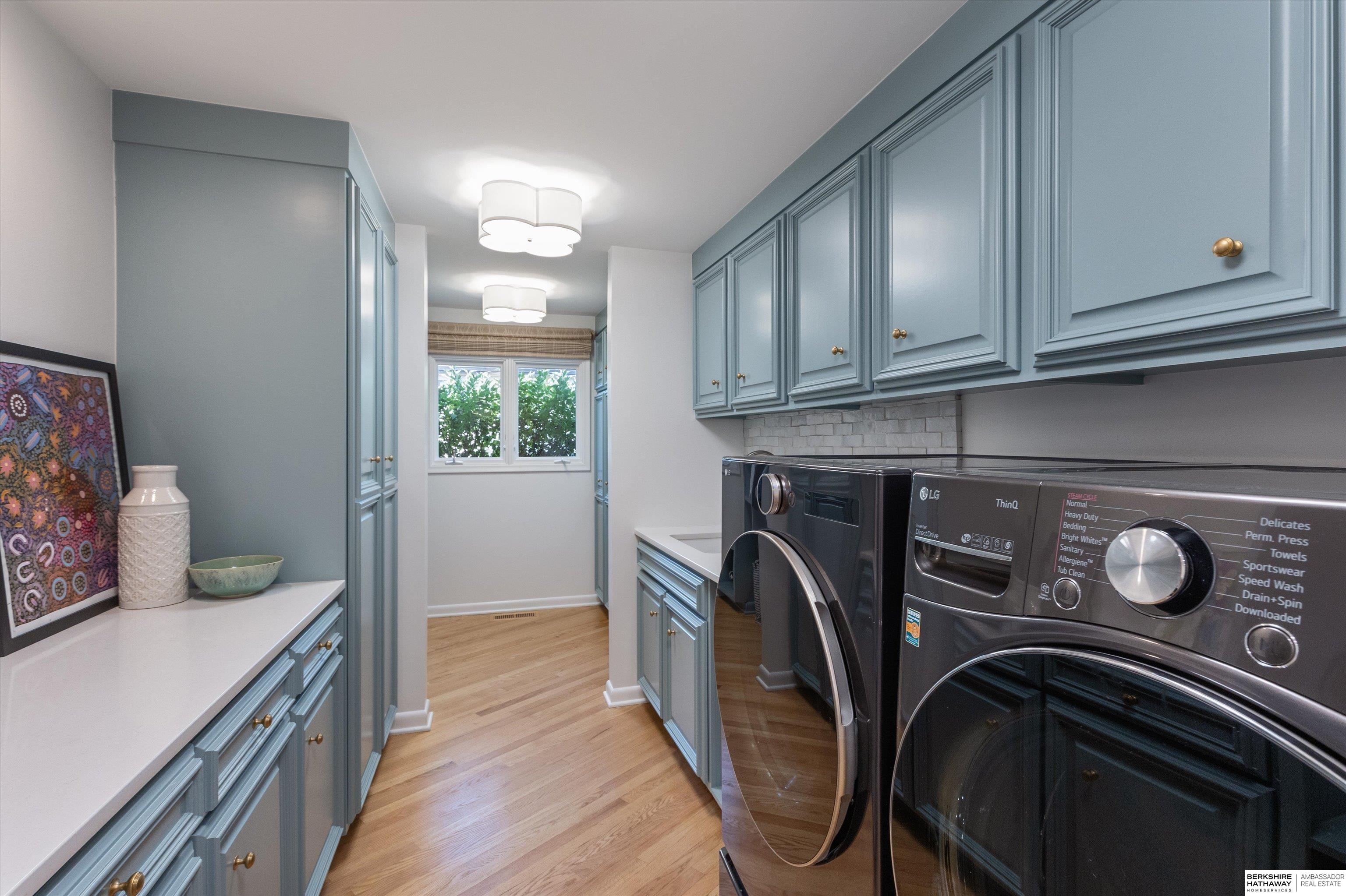 307 S 93rd Avenue