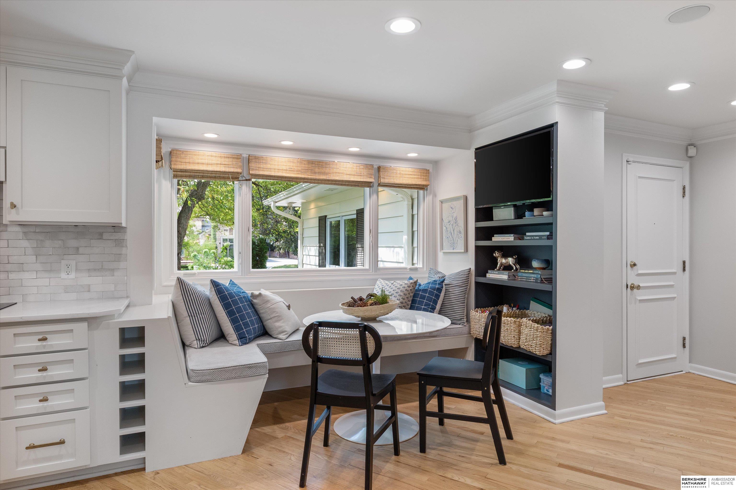 307 S 93rd Avenue