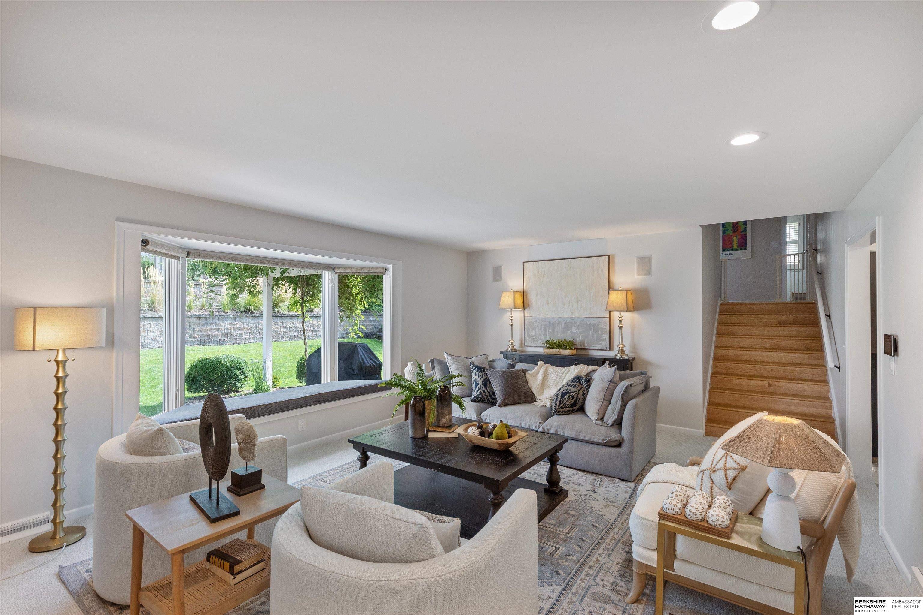307 S 93rd Avenue