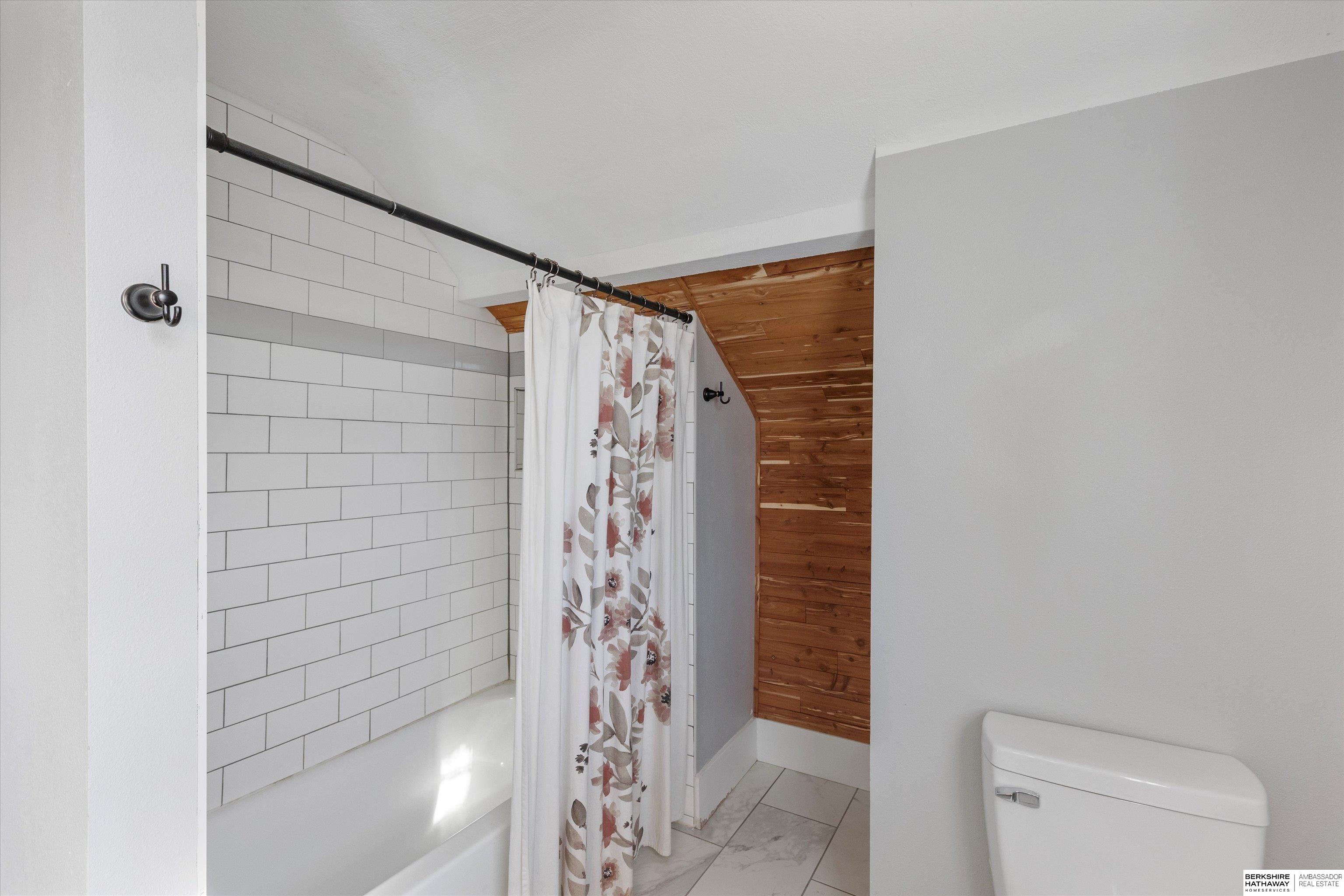 509 Ave B.