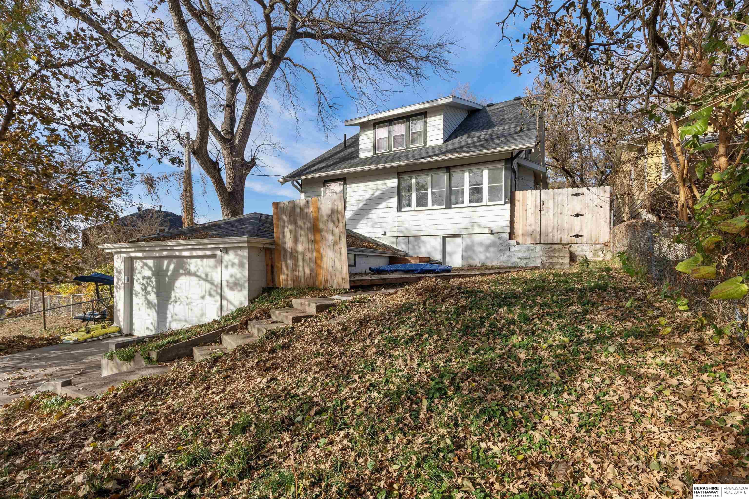 509 Ave B.