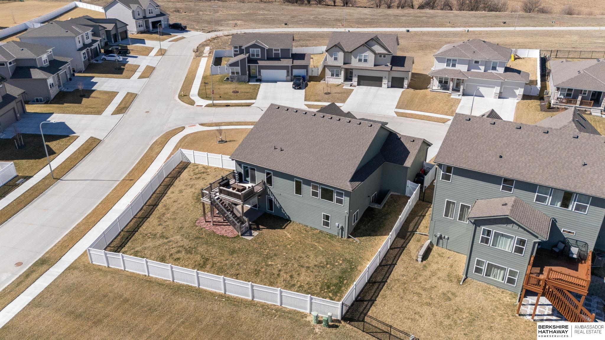 9605 S 184 Terrace