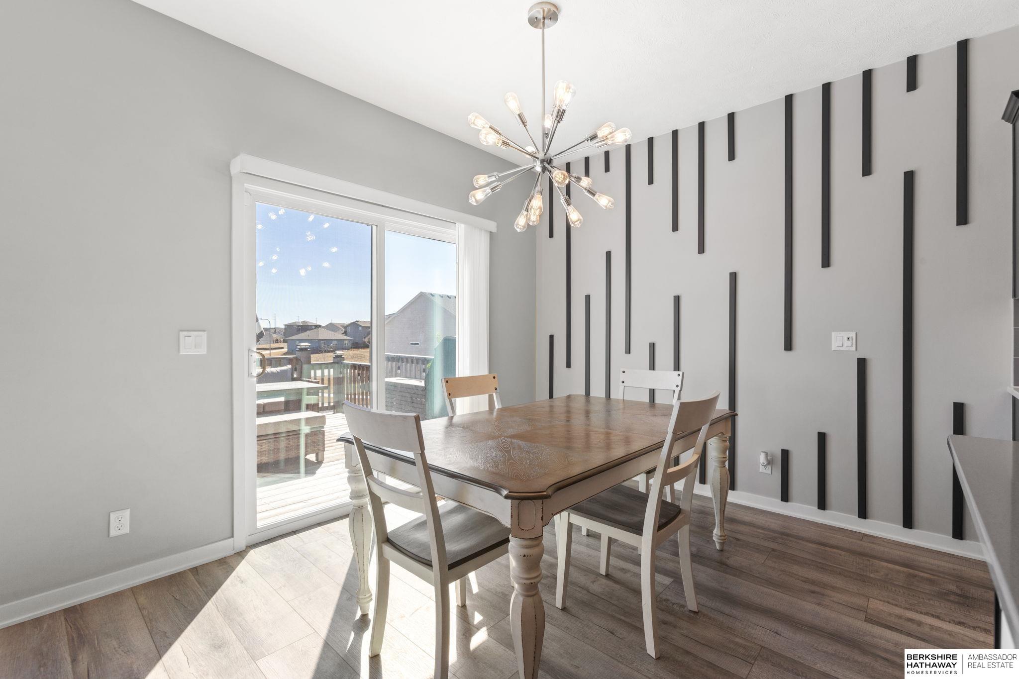 9605 S 184 Terrace