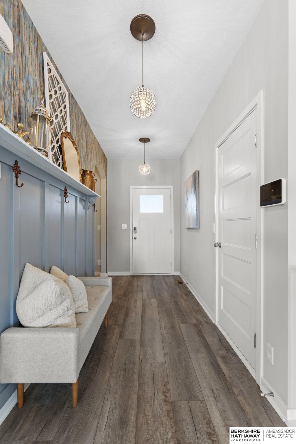 9605 S 184 Terrace