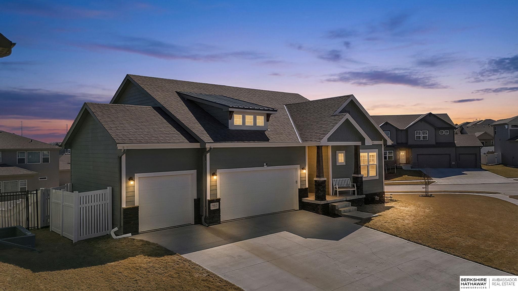 9605 S 184 Terrace