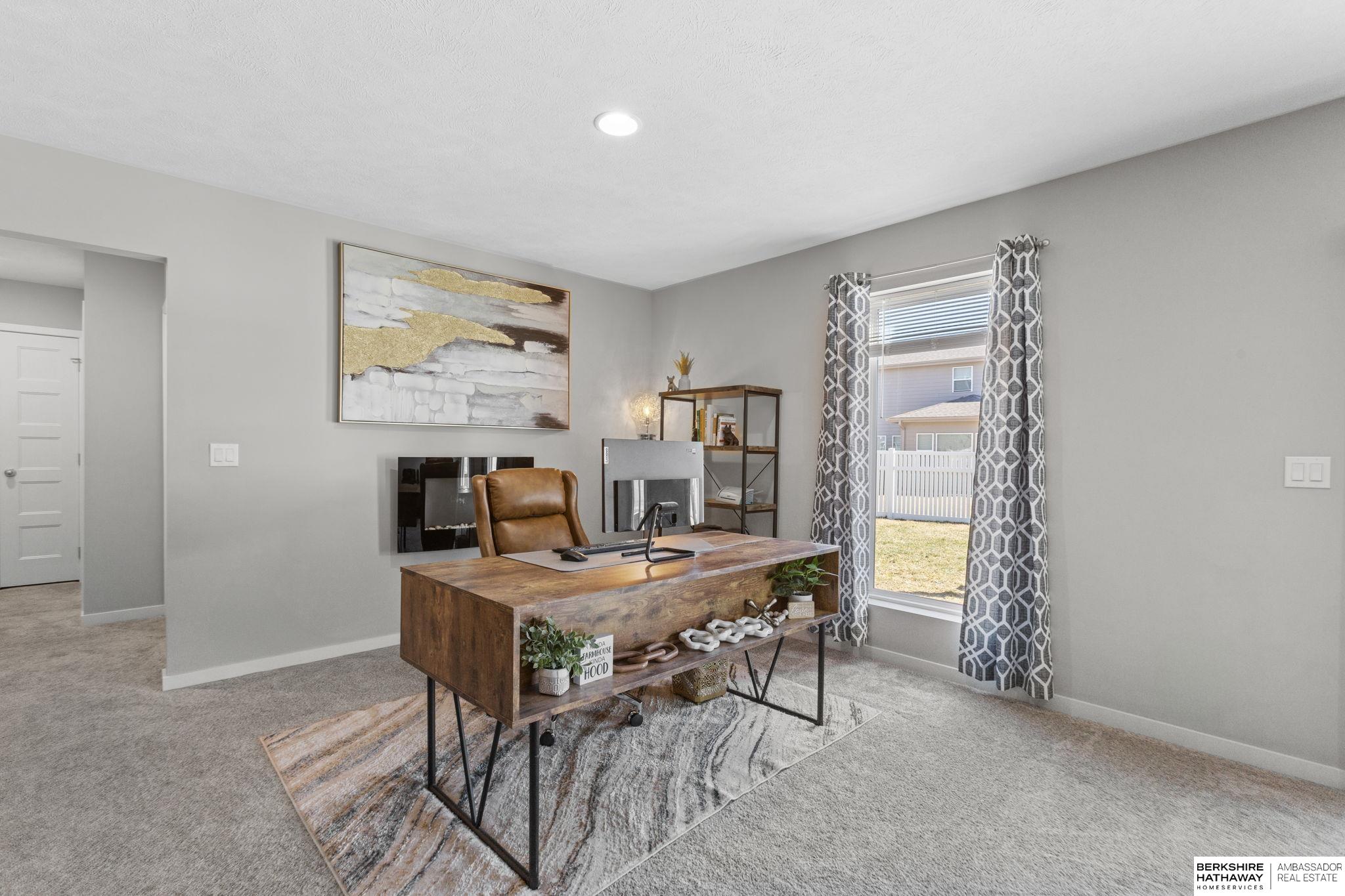 9605 S 184 Terrace