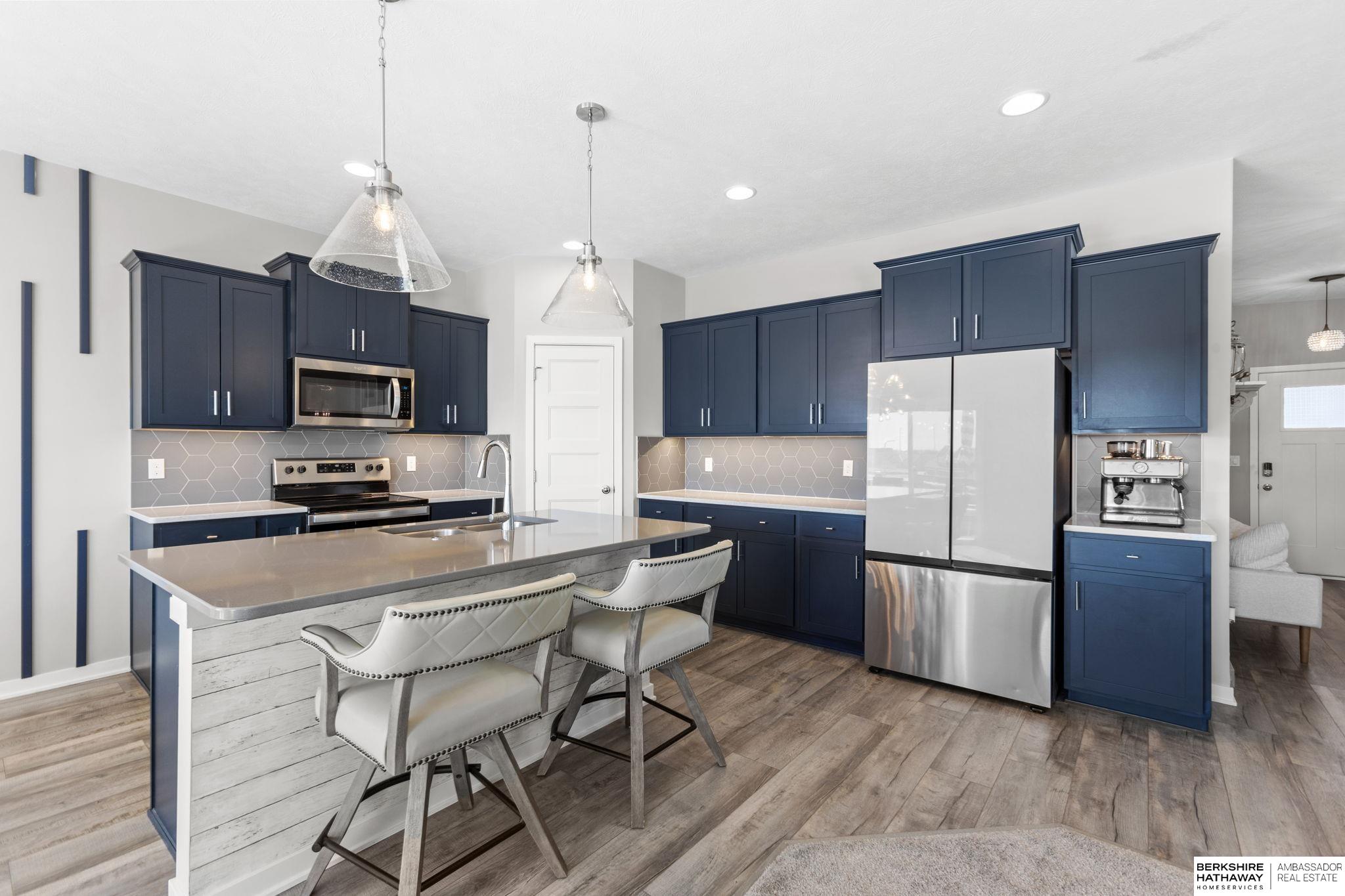 9605 S 184 Terrace