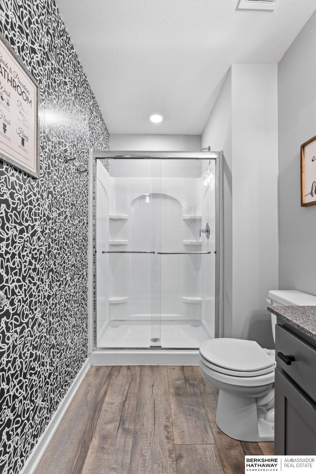 9605 S 184 Terrace