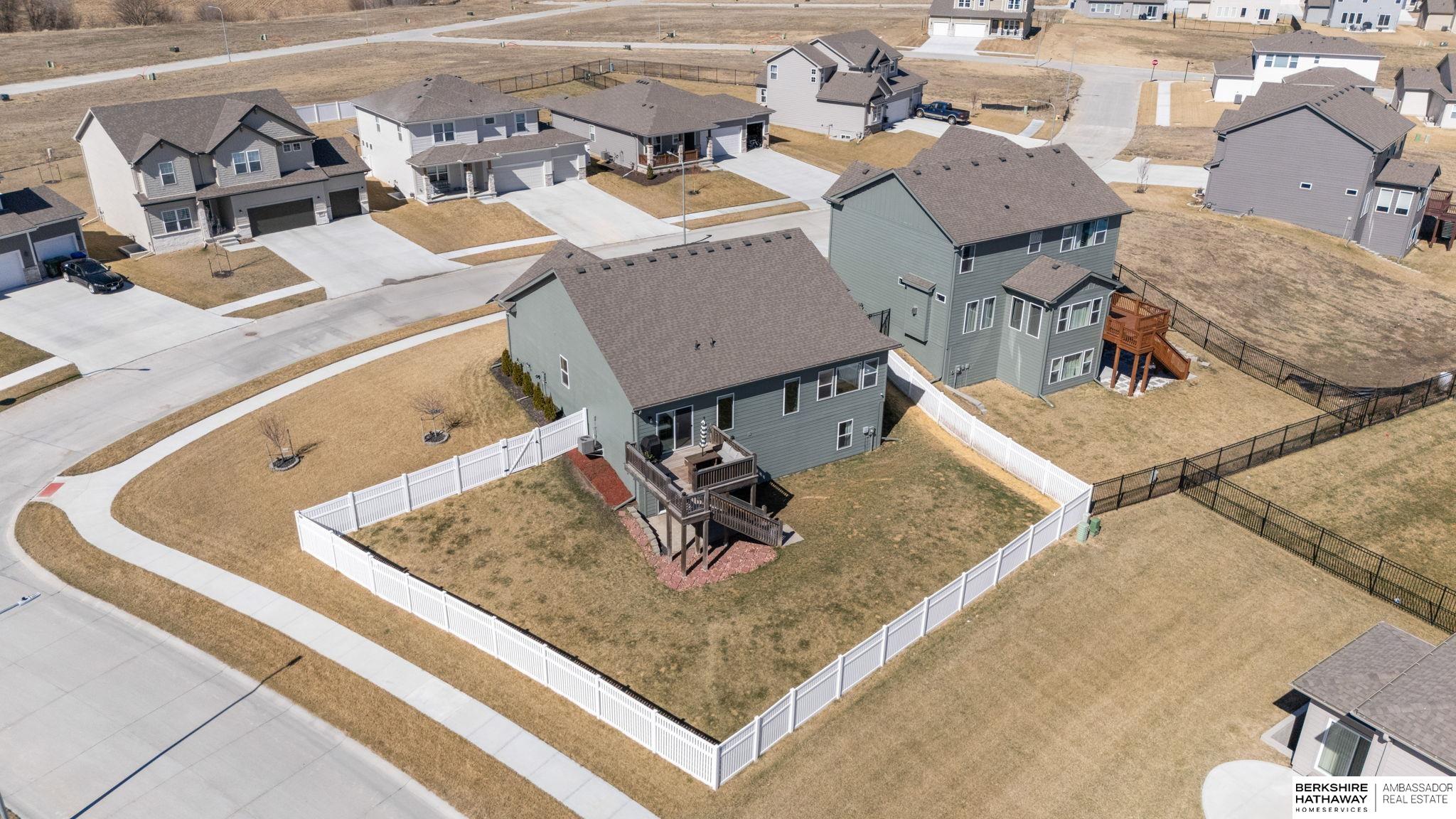 9605 S 184 Terrace