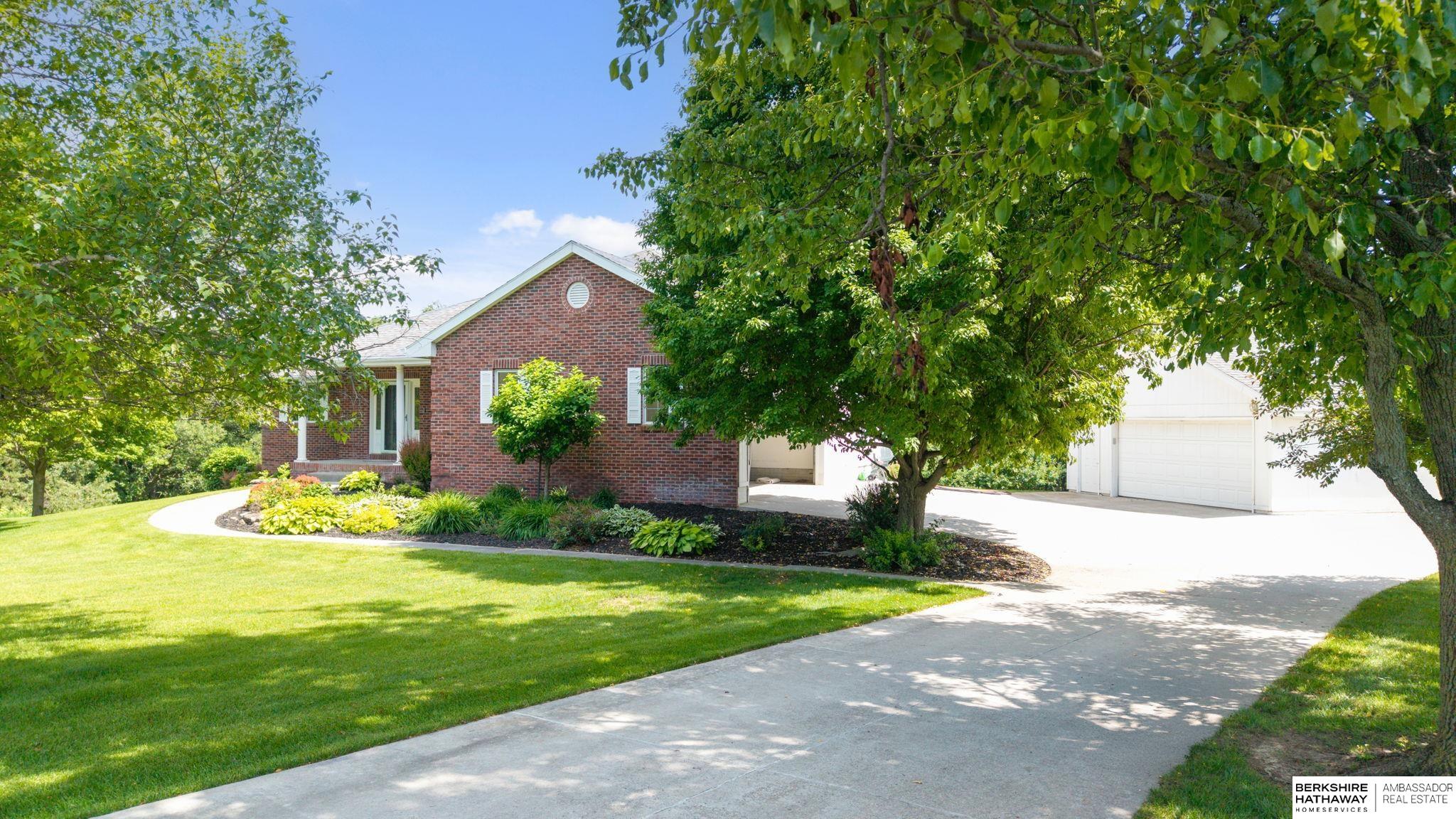 2966 Eagle Ridge Drive