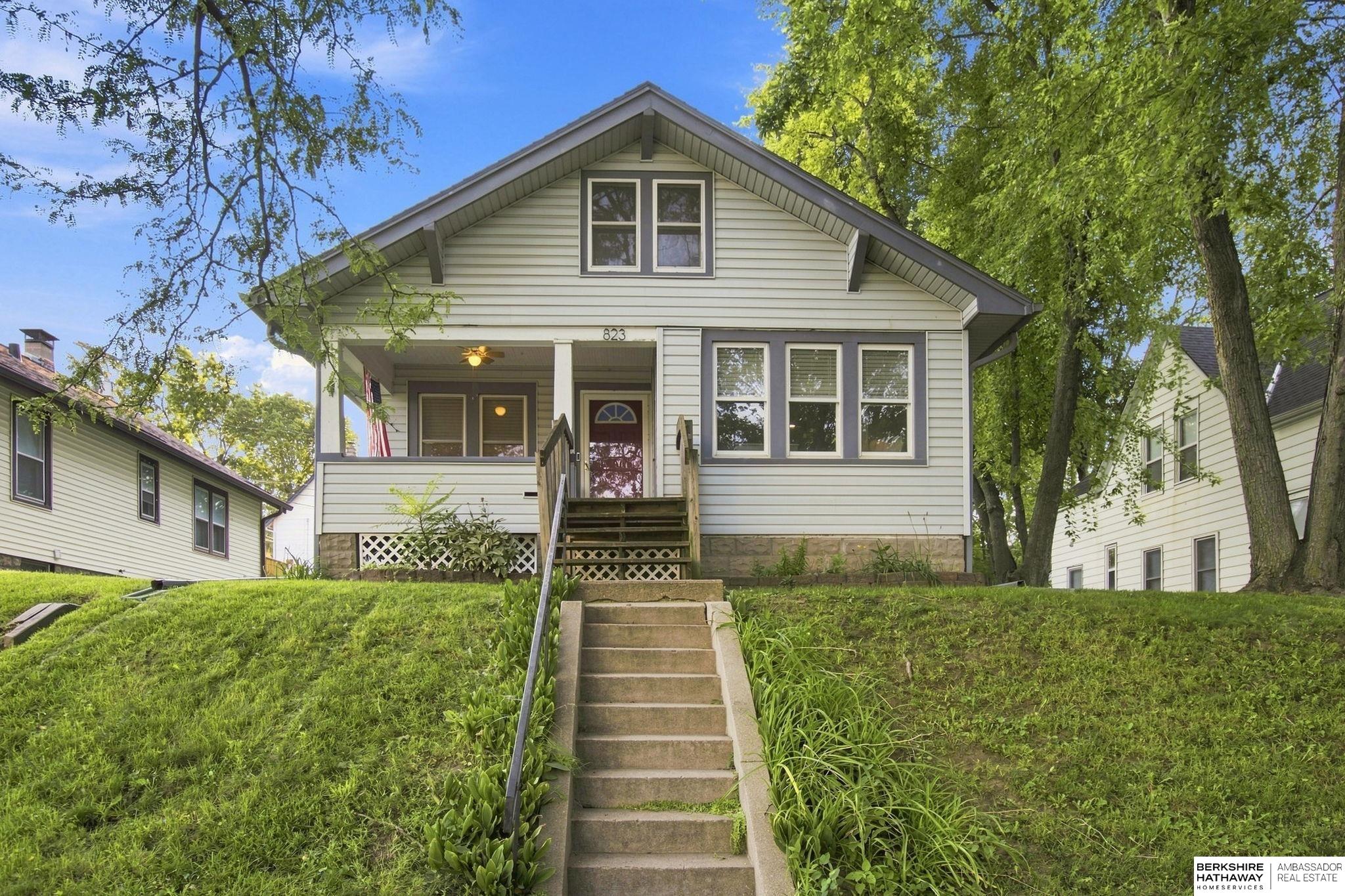 823 N 43 Street