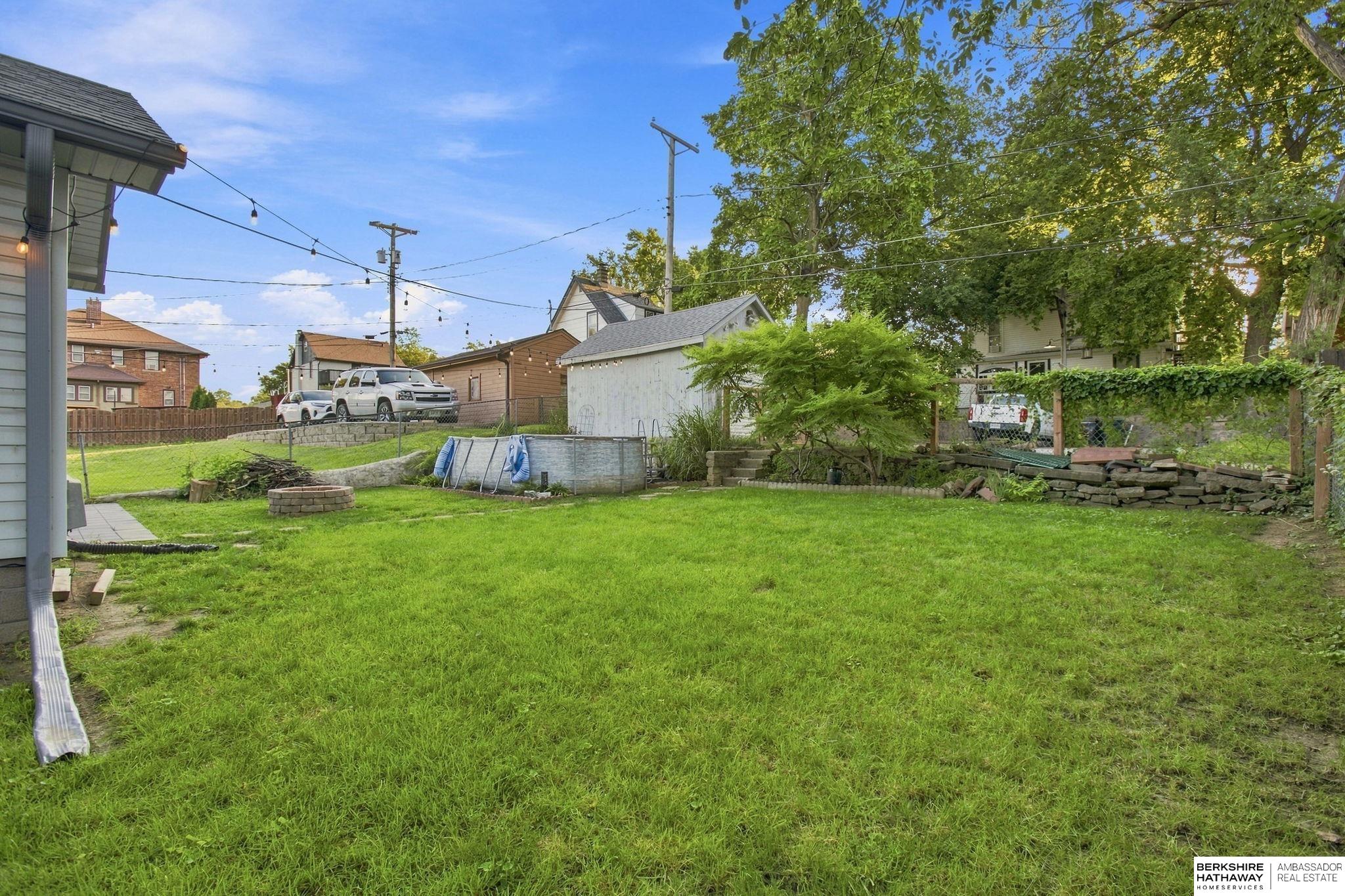 823 N 43 Street