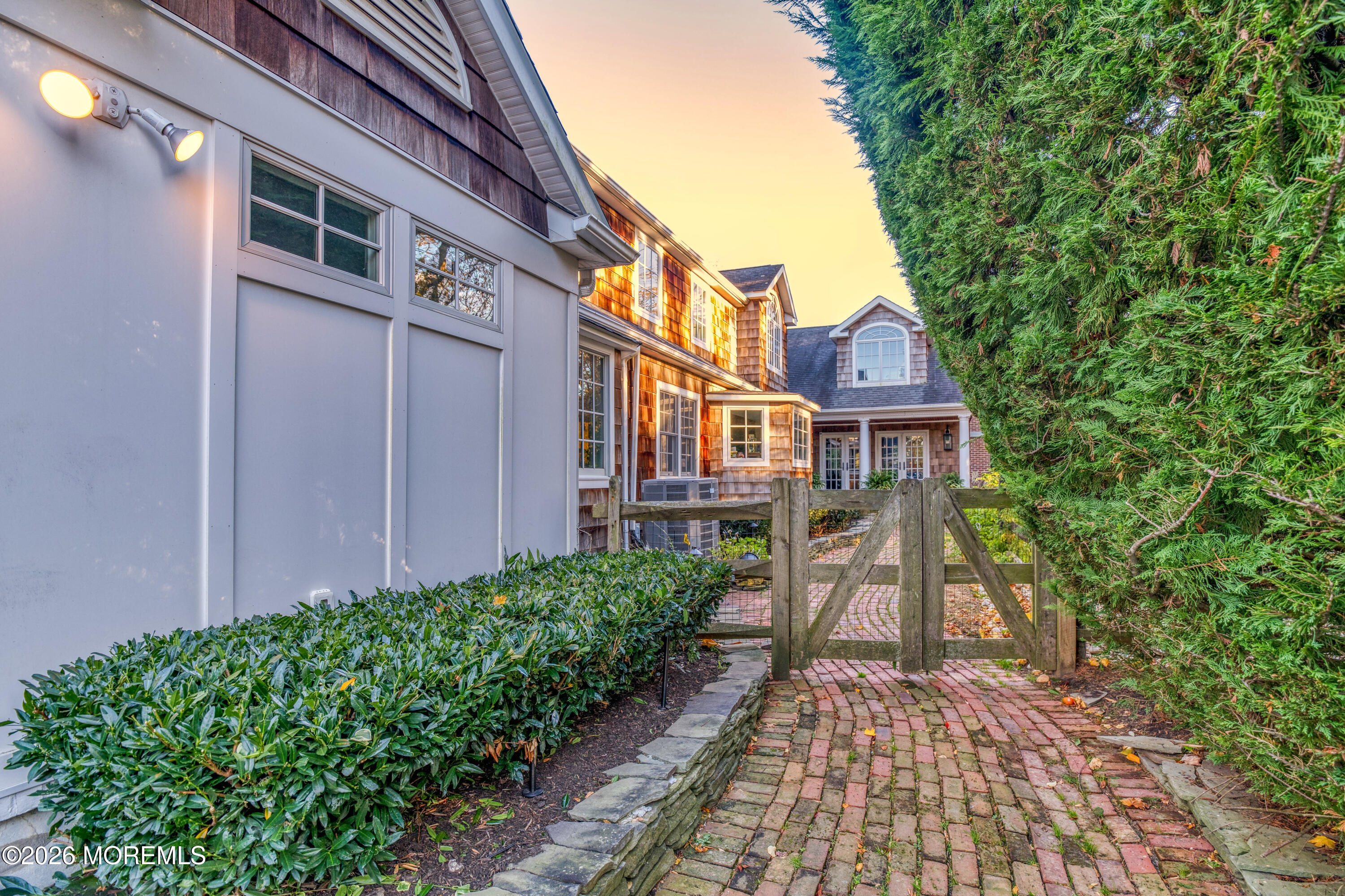 132 Avenue Of Two Rivers