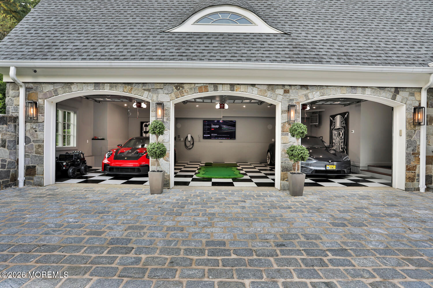 18 Bellevue Avenue