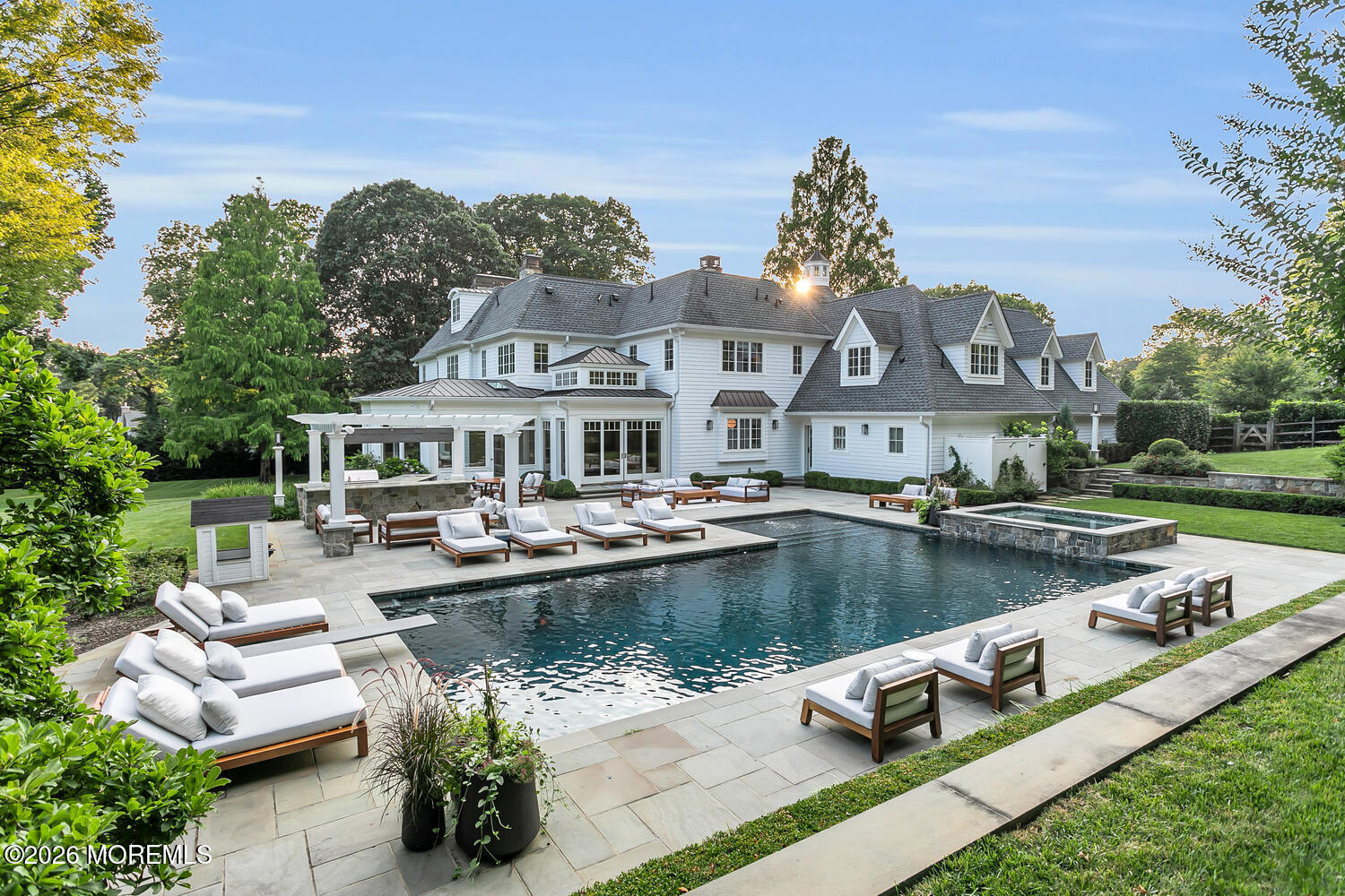 18 Bellevue Avenue