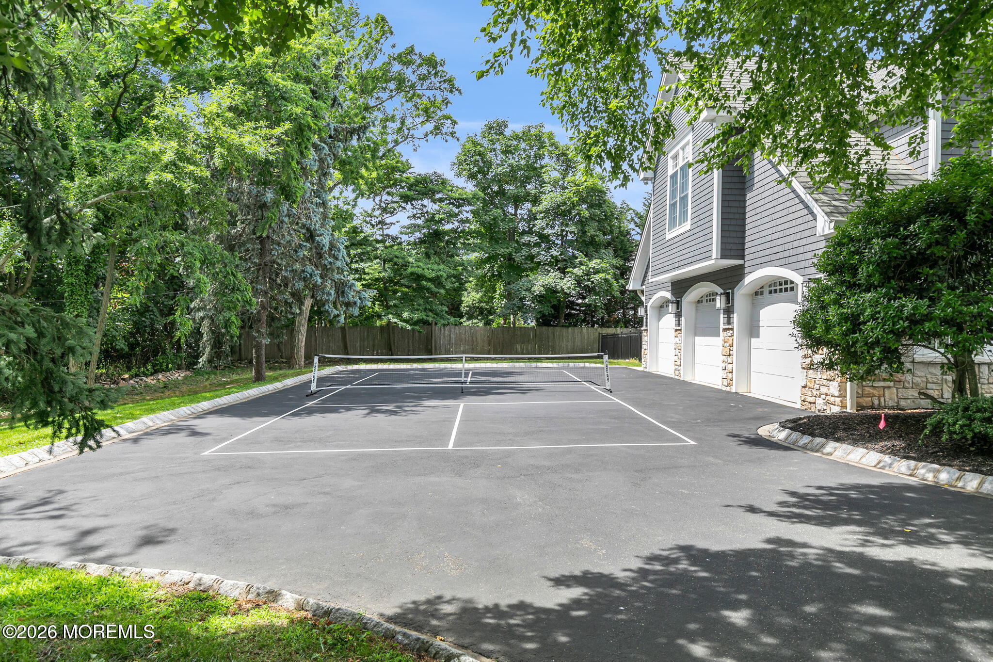 8 Black Point Horseshoe Street