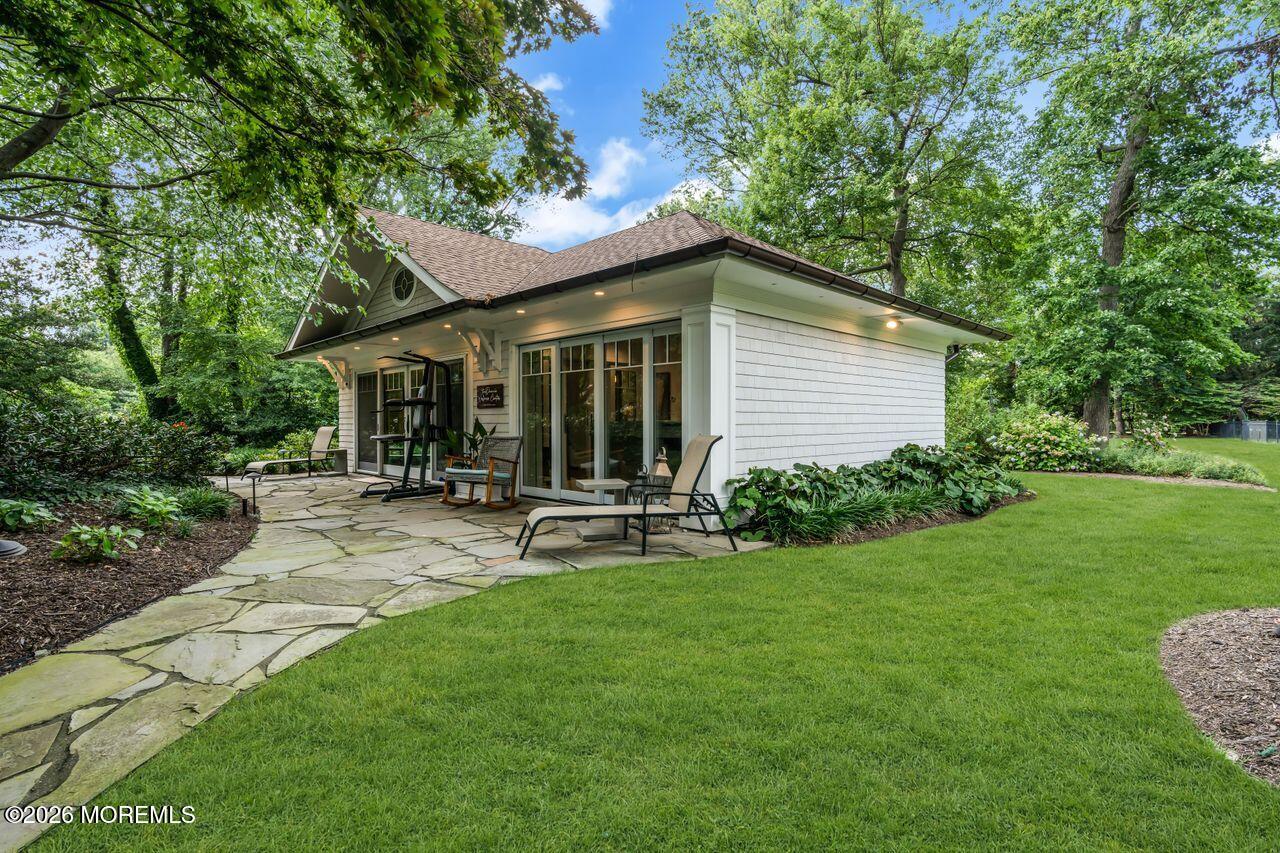 8 Ridge Road