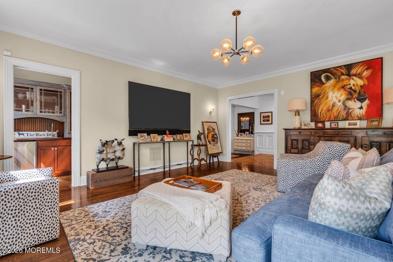 8 Ridge Road