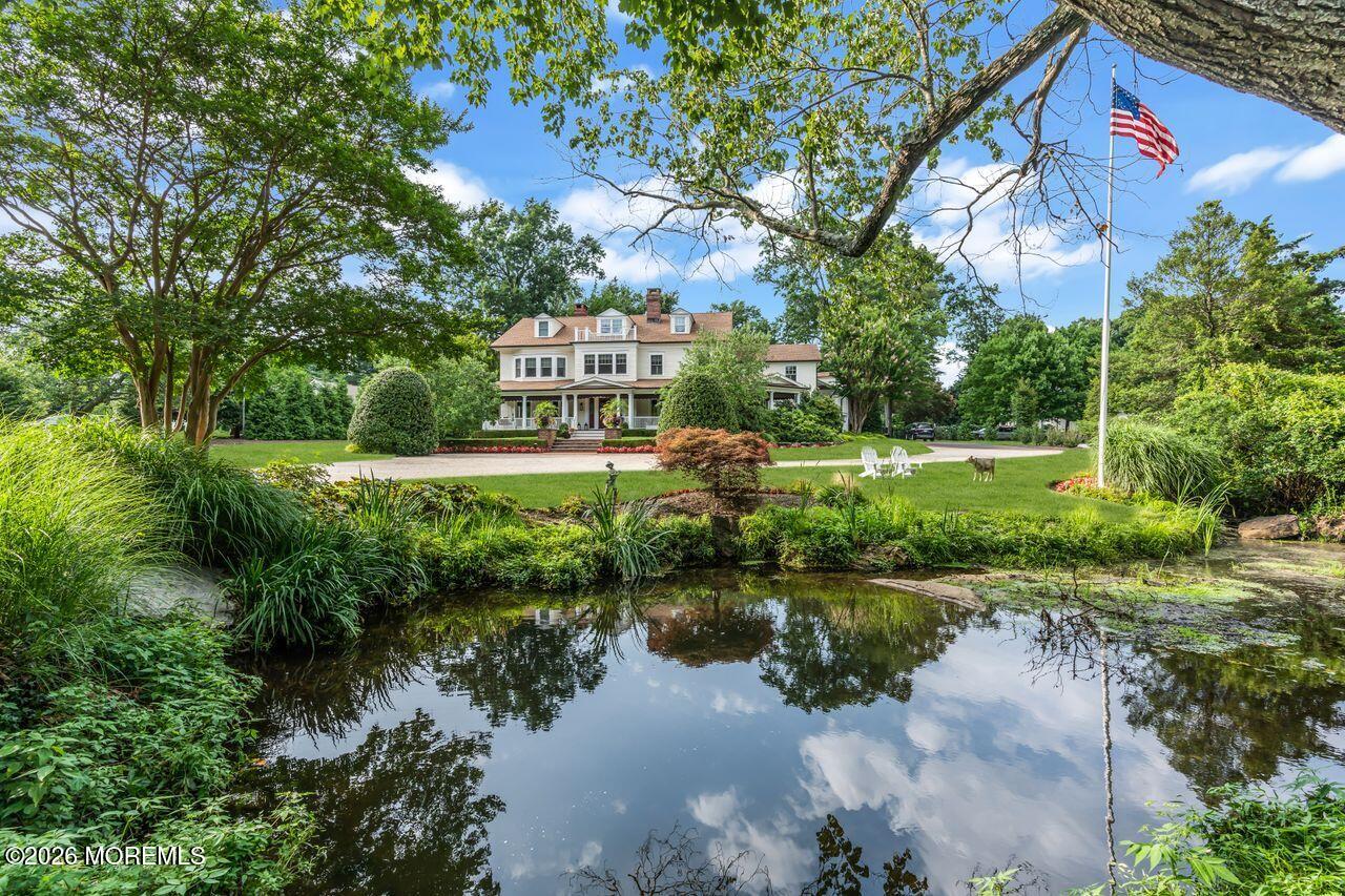 8 Ridge Road