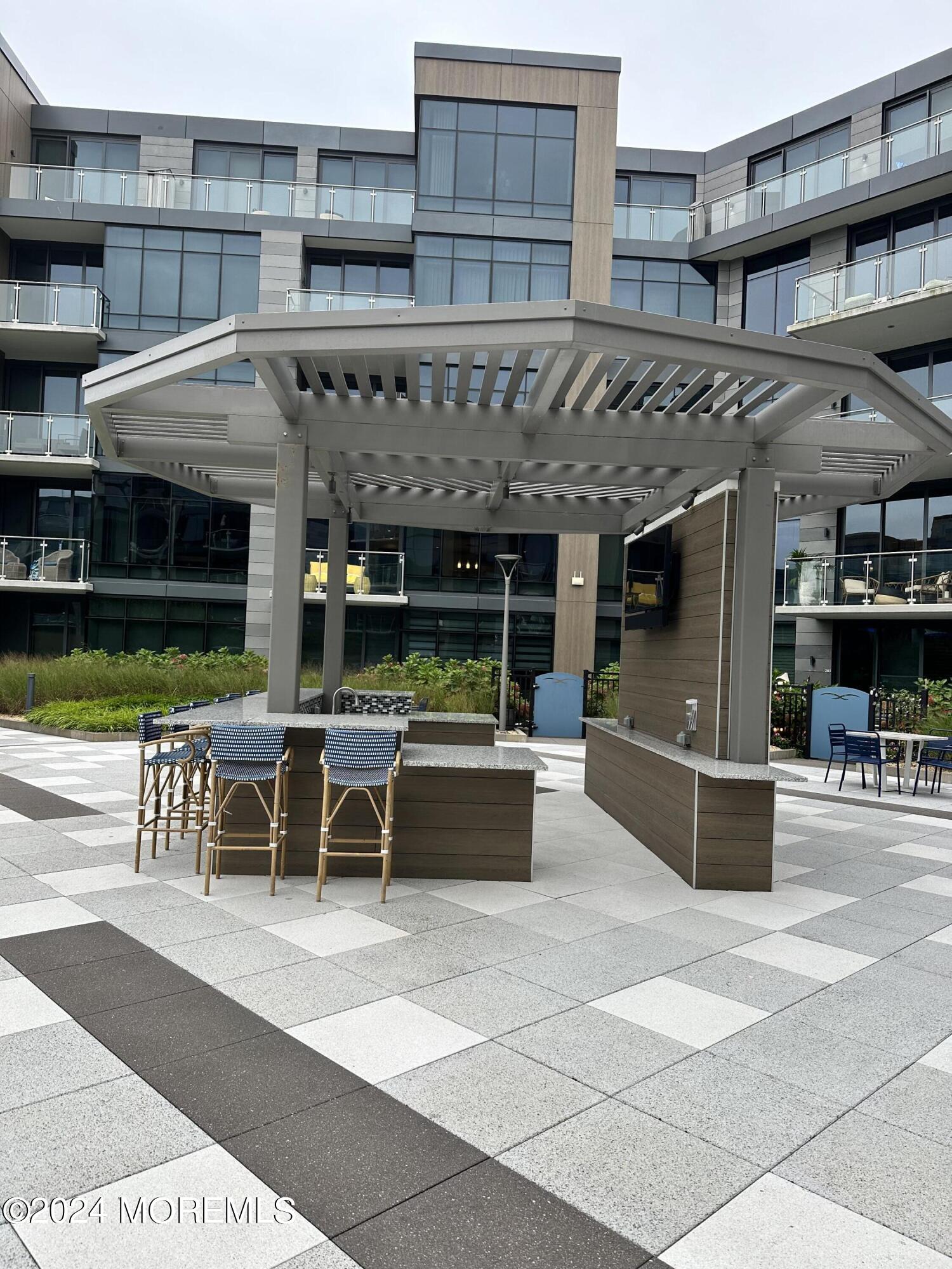 20 Melrose Terrace Unit 208