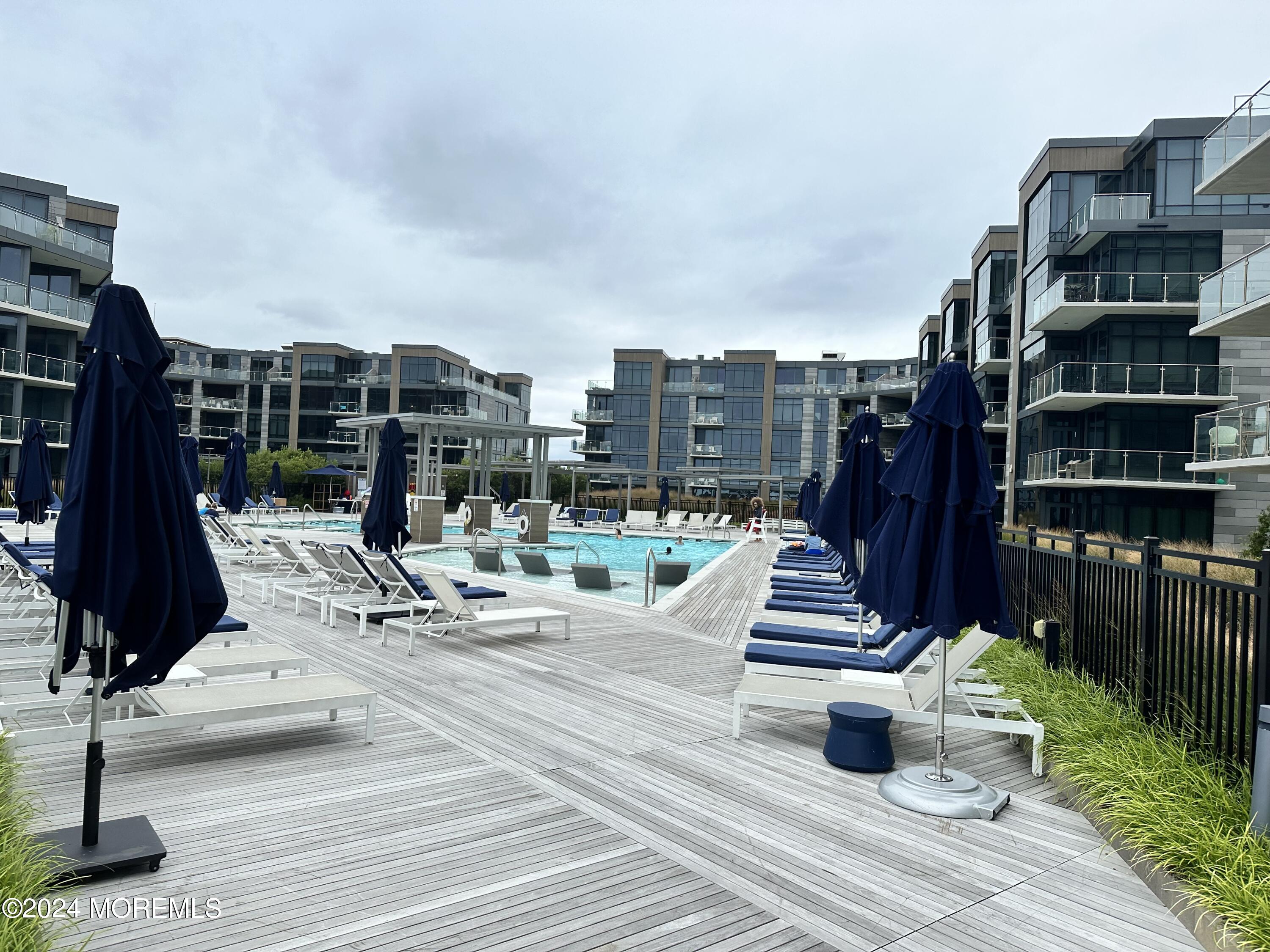 20 Melrose Terrace Unit 208