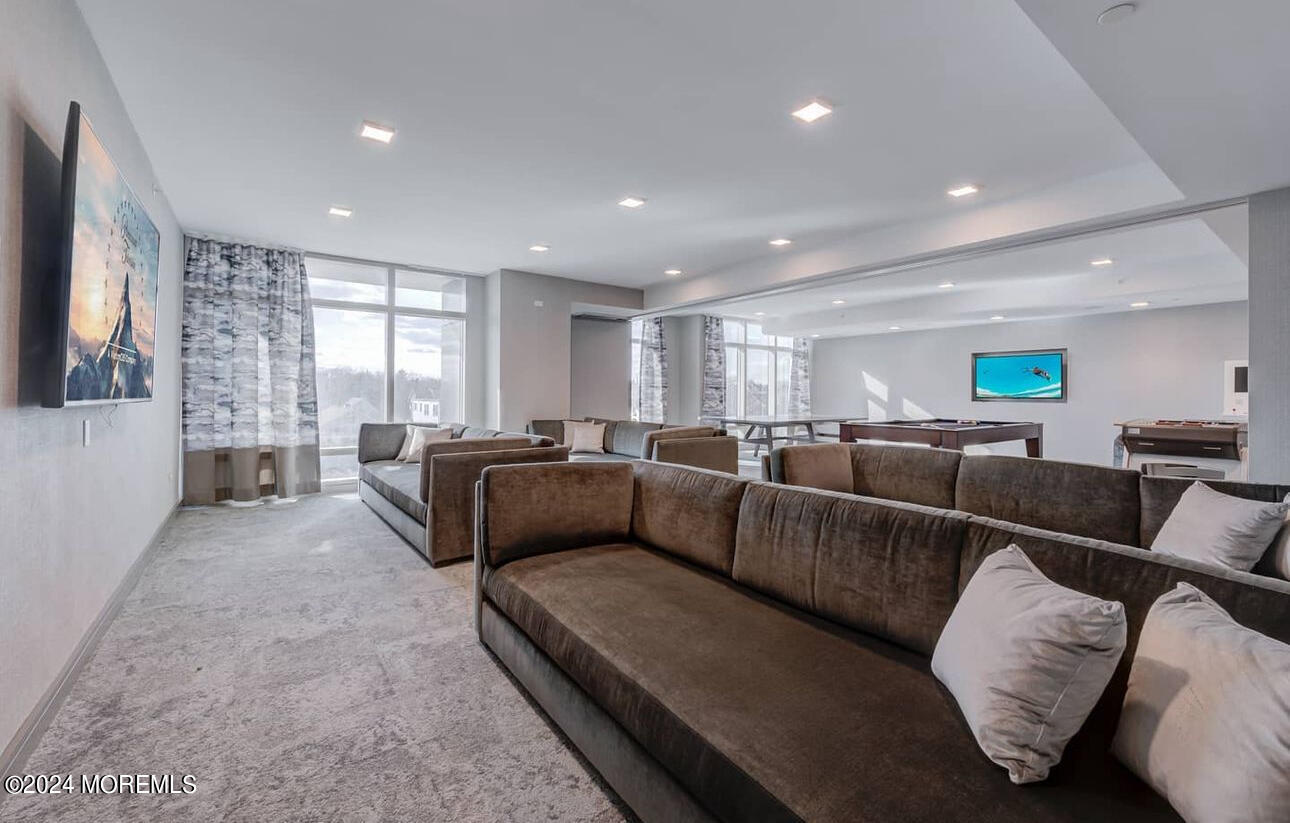 20 Melrose Terrace Unit 208