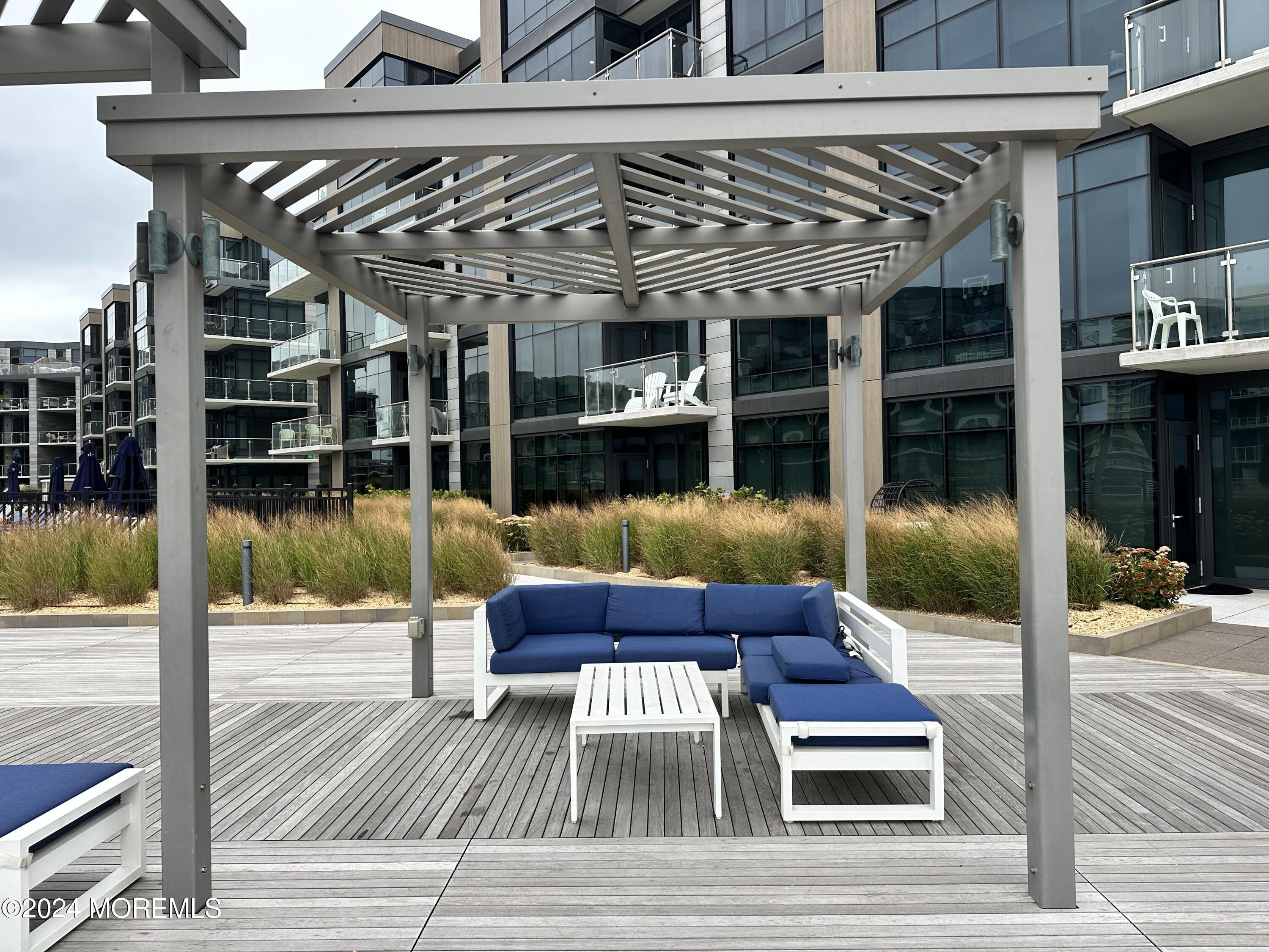 20 Melrose Terrace Unit 208
