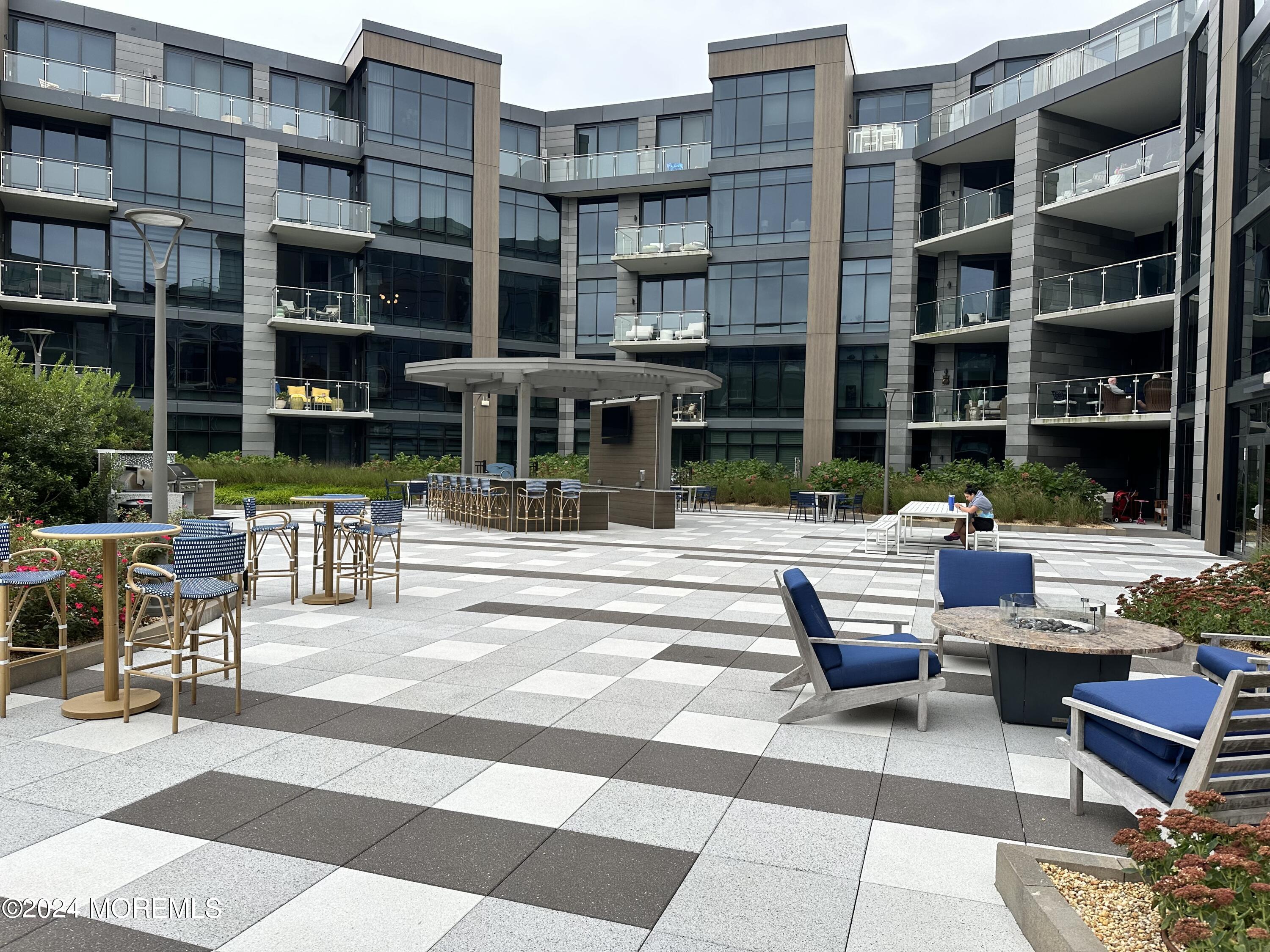 20 Melrose Terrace Unit 208