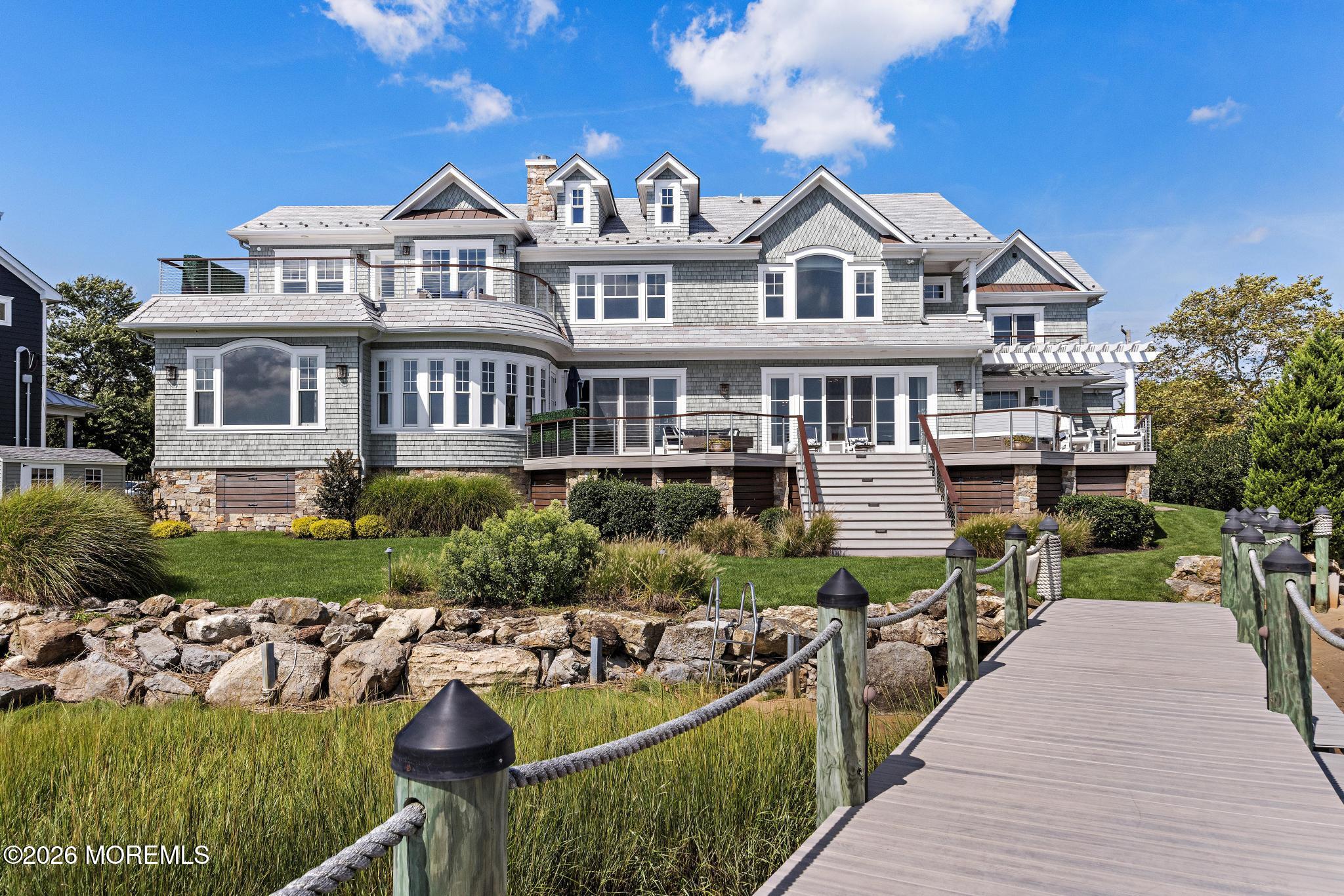676 Little Silver Point Road