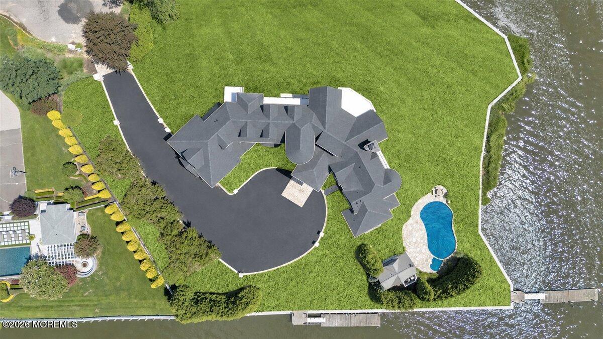 16 Harbor Drive