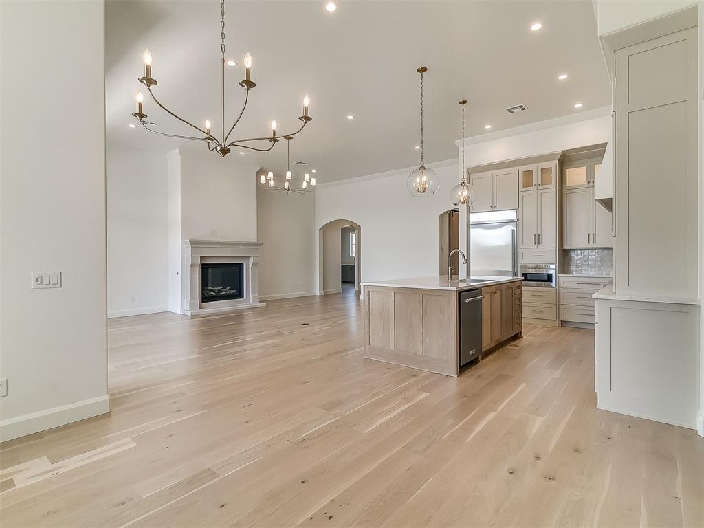 6104 NW 147TH Terrace