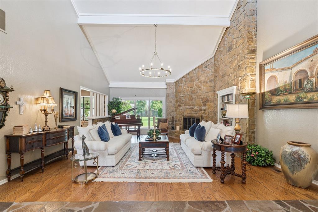 3324 Rosewood Lane