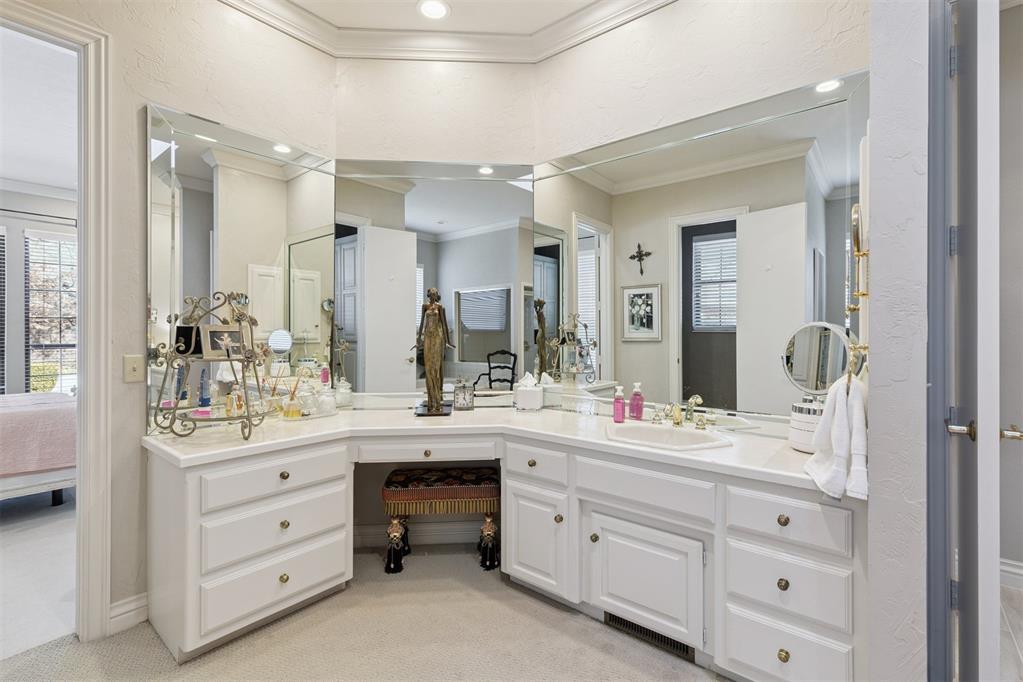 5017 Barnsteeple Court