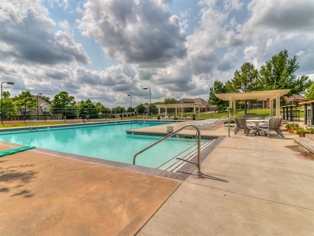 5620 Oak Tree Road