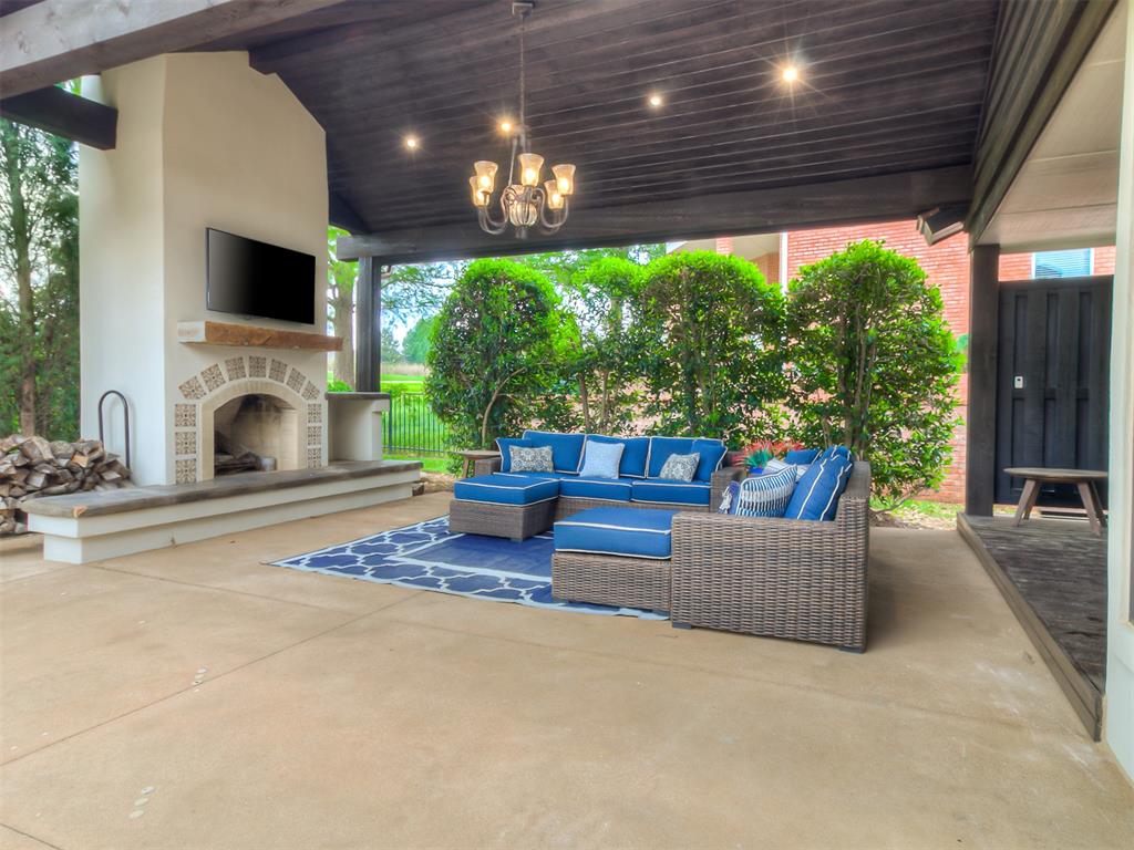 5620 Oak Tree Road