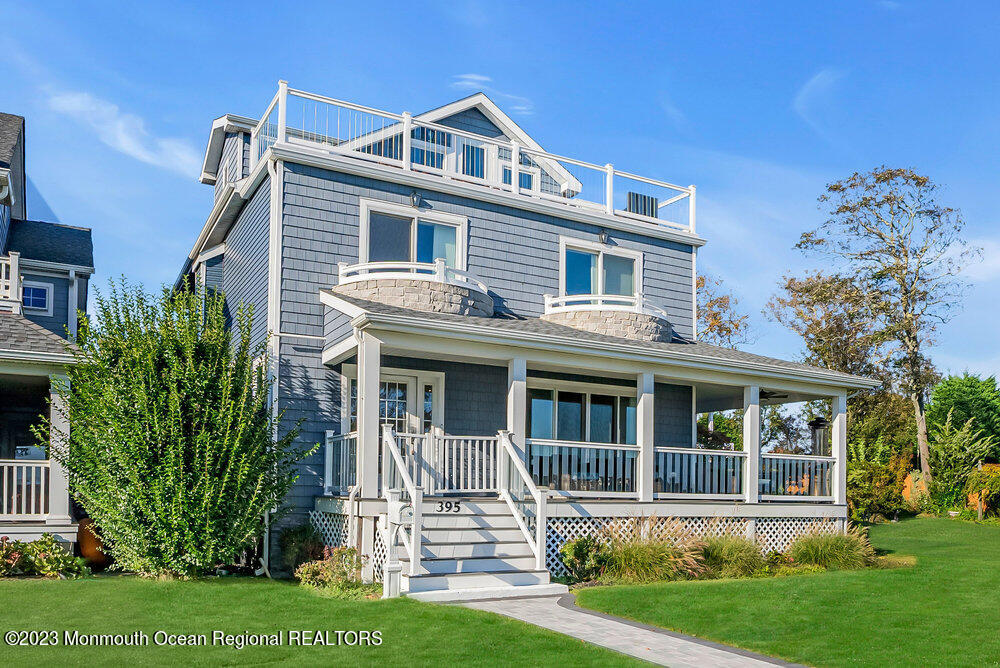 395 North Boulevard